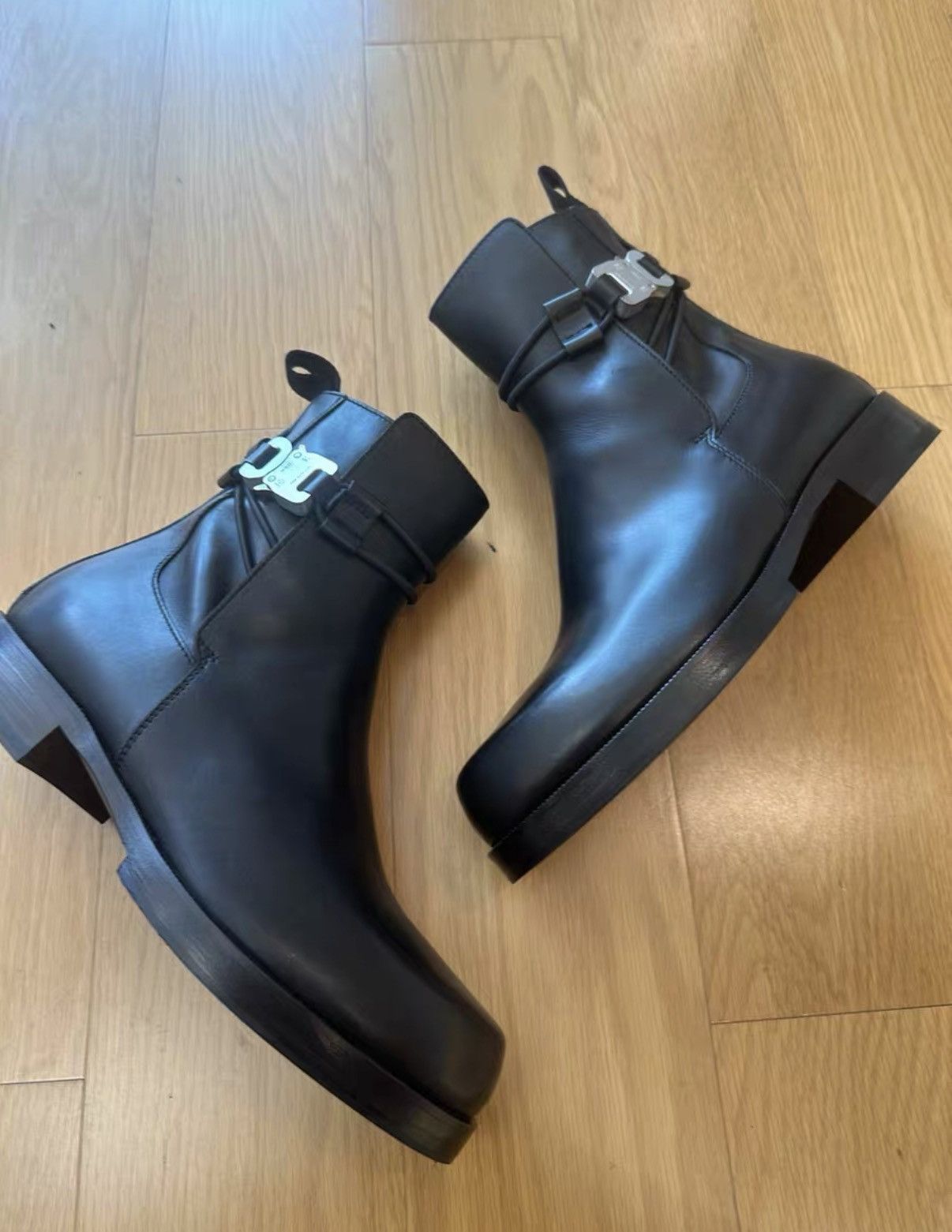 1017 ALYX 9SM Brand new 1017 ALYX 9SM classic black Size US 9 / EU 42 - 4 Thumbnail