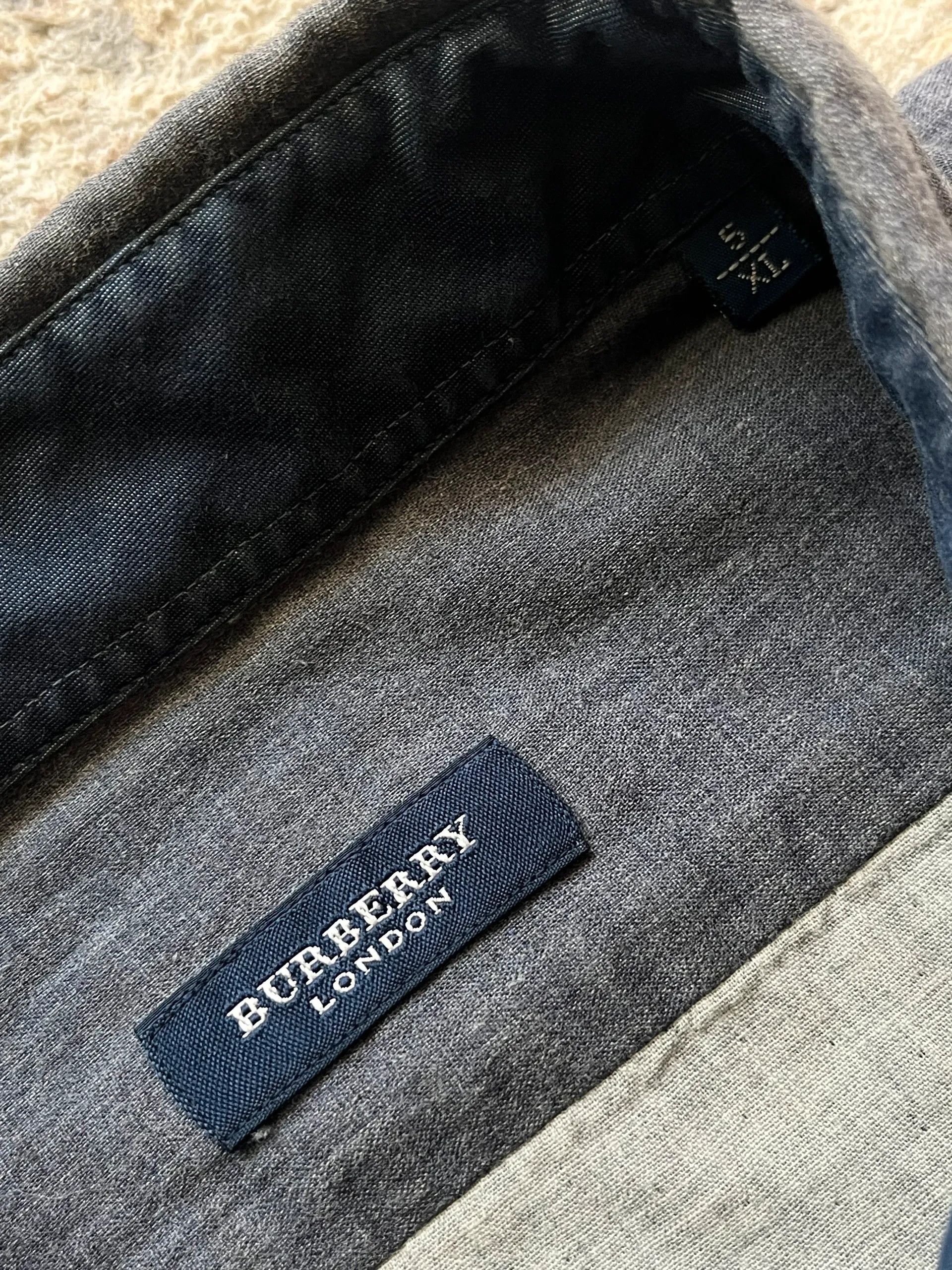 Burberry Burberry London Sz XL Shirts Grey Size US XL / EU 56 / 4 - 2 Thumbnail