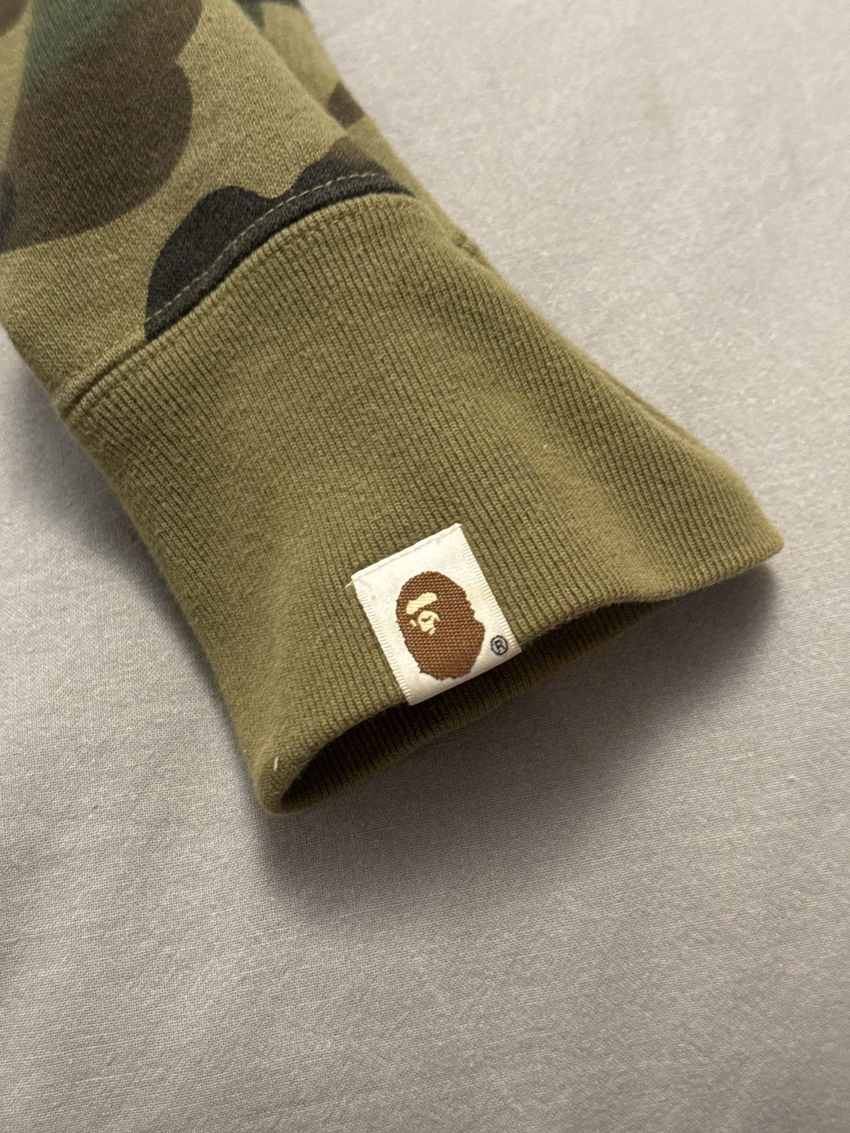 Bape Shark Zip Camo Crewneck Size US L / EU 52-54 / 3 - 4 Thumbnail