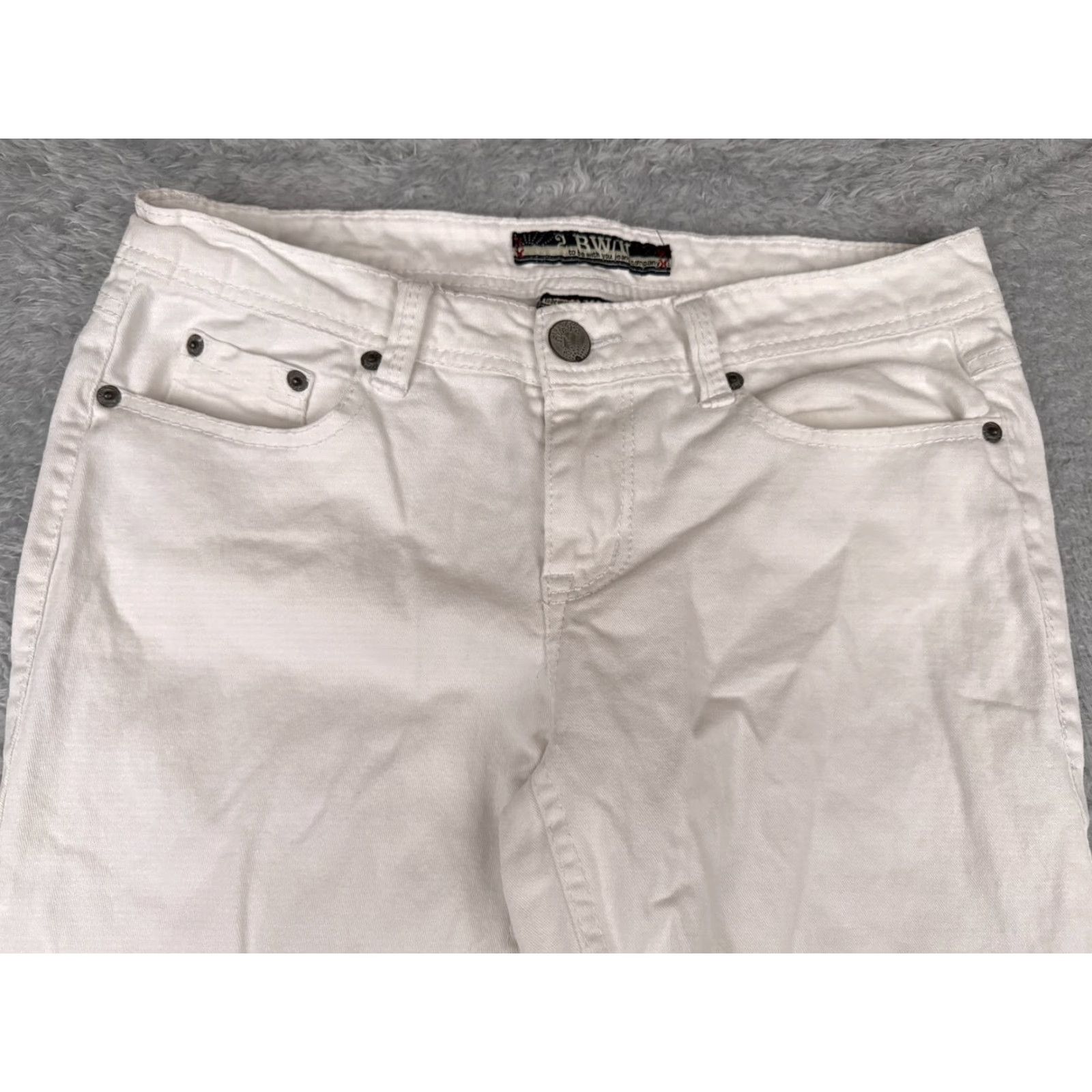 Vintage To Be With You Juniors White Skinny Jeans 30x30 Denim Cotton Blend Low Rise Embroidered 5-Pocket Womens Size 7 Size 28" / US 6 / IT 42 - 4 Thumbnail
