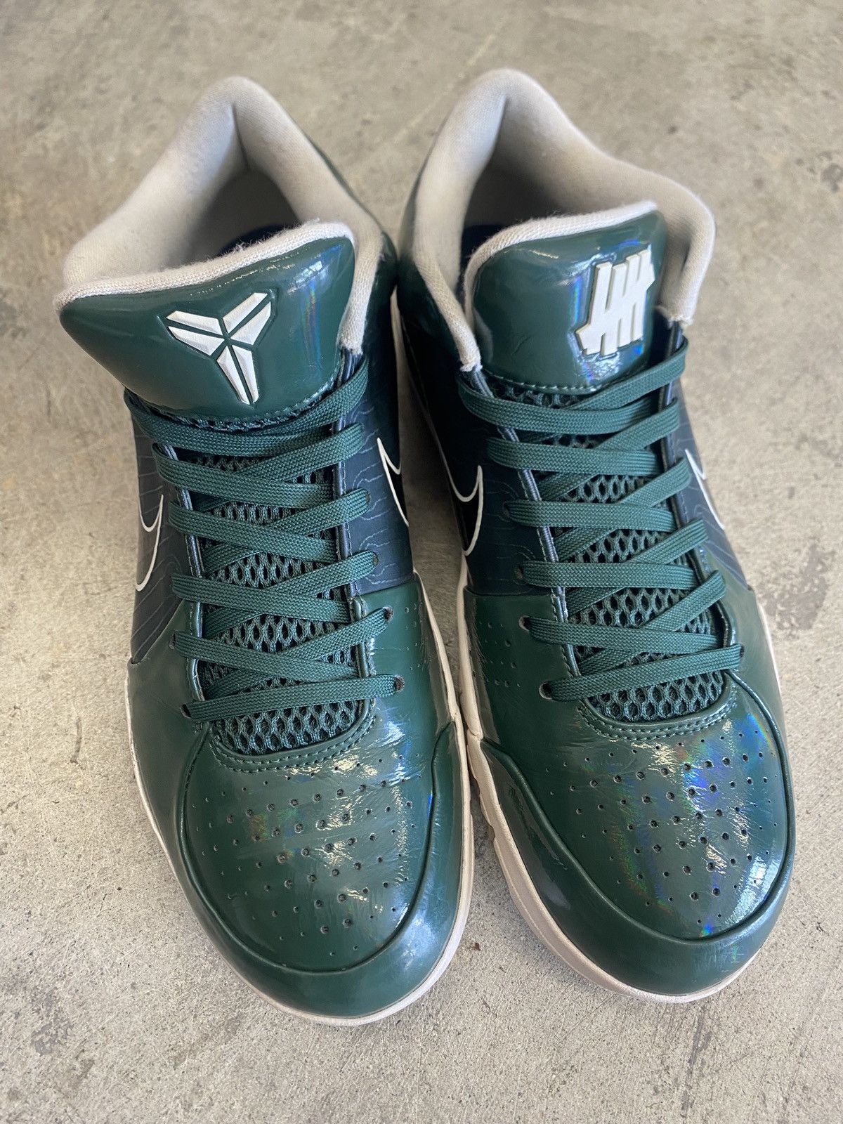 Nike × Undefeated Undefeated Kobe 4 Protro Milwaukee Bucks Size US 10 / EU 43 - 6 Thumbnail
