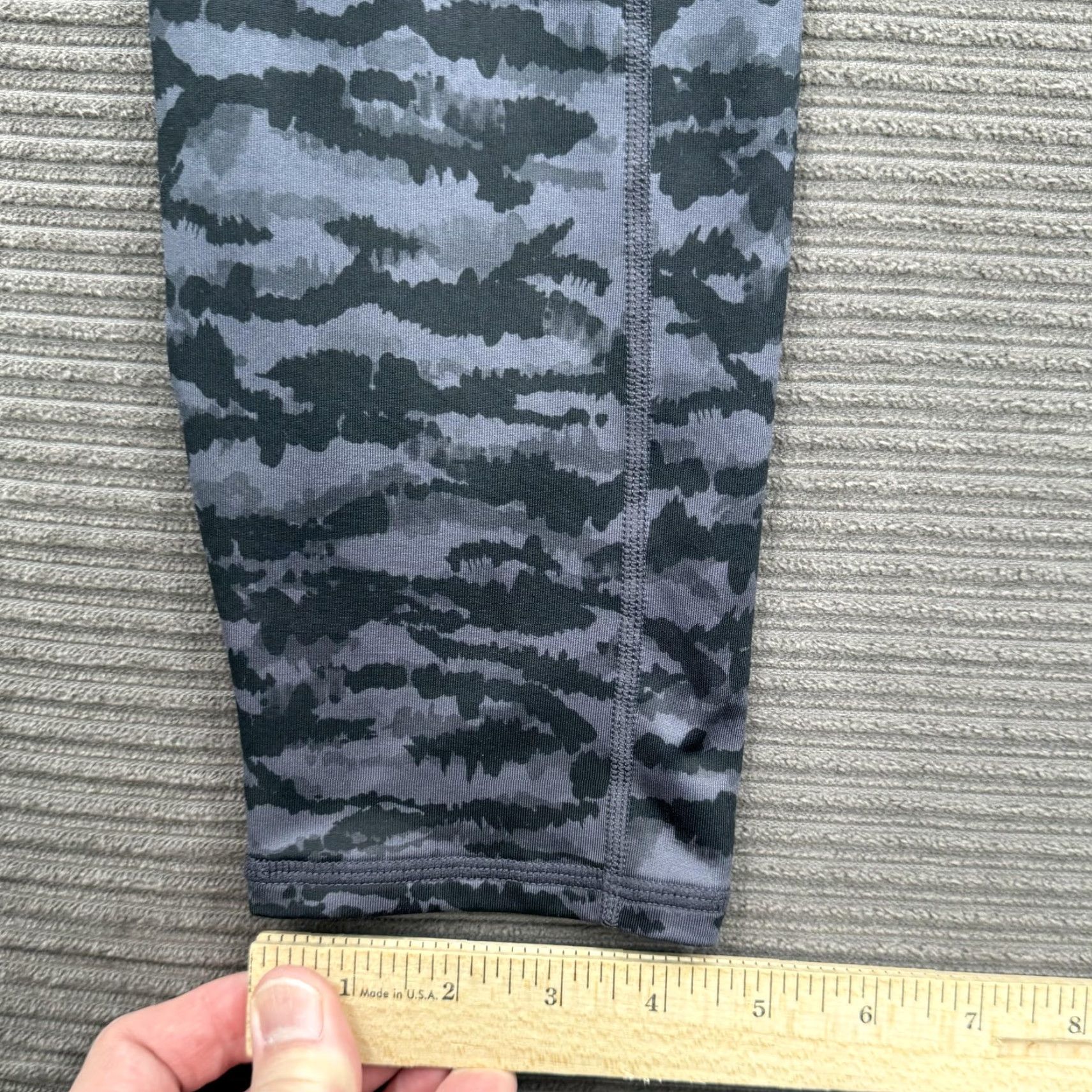 Fabletics Fabletics Leggings Womens M Gray Camouflage High Rise Yoga Athletic Gym Workout Pants Size 32" / US 10 / IT 46 - 6 Thumbnail
