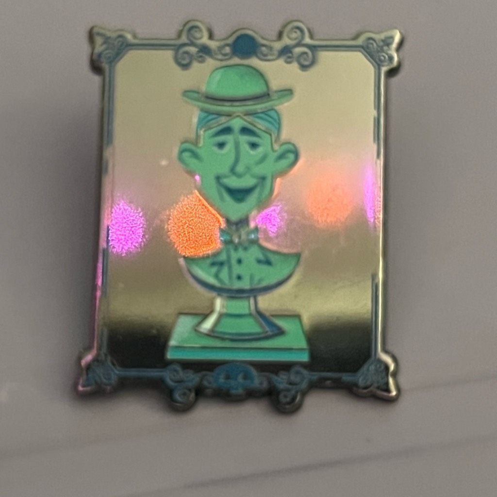 Disney Disney Parks DISNEY PIN HAUNTED MANSION SINGING BUST COUSIN Size ONE SIZE - 1 Thumbnail
