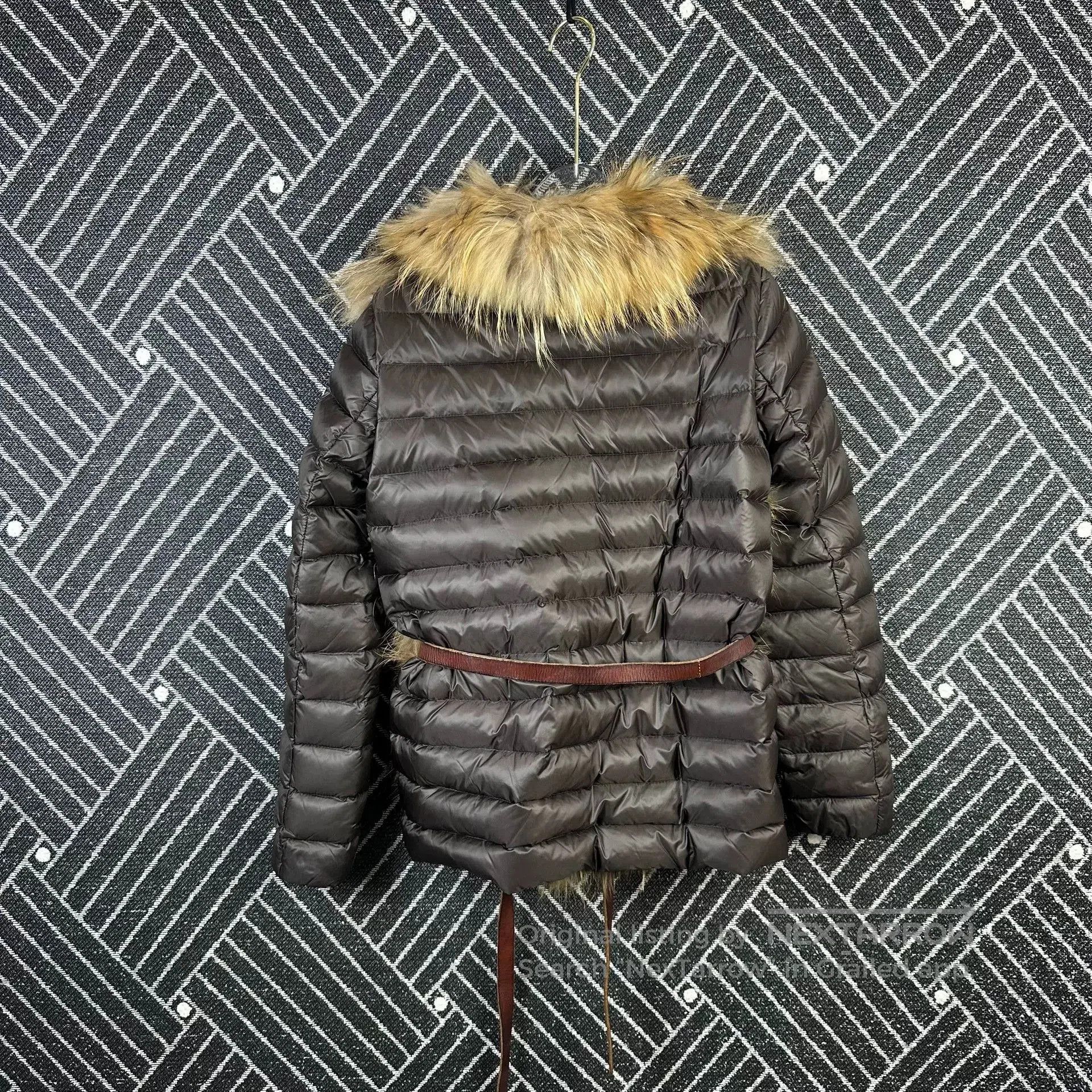 Moncler Moncler Raccoon Fur Trim Down Jacket. Size M / US 6-8 / IT 42-44 - 2 Thumbnail