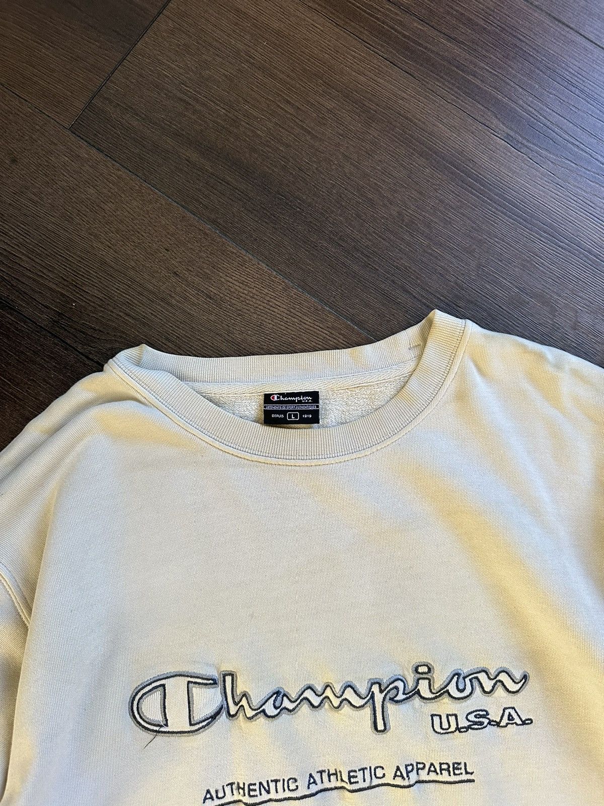 Champion Vintage Champion Sweatshirt Centre Logo Size US L / EU 52-54 / 3 - 7 Thumbnail