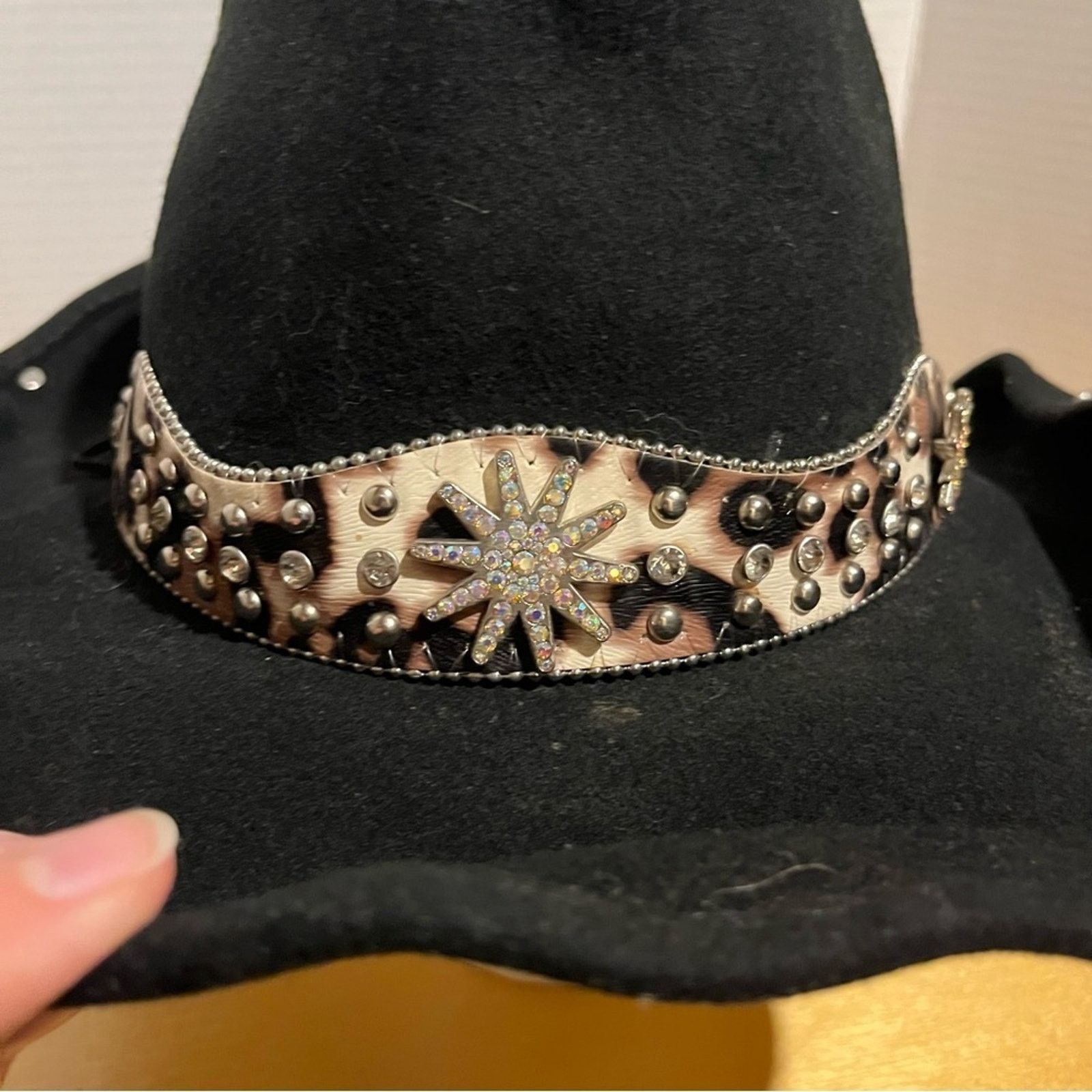Other Bullhide Rodeo Cowgirl Hat Large Black Cheetah Print Band Size ONE SIZE - 4 Thumbnail