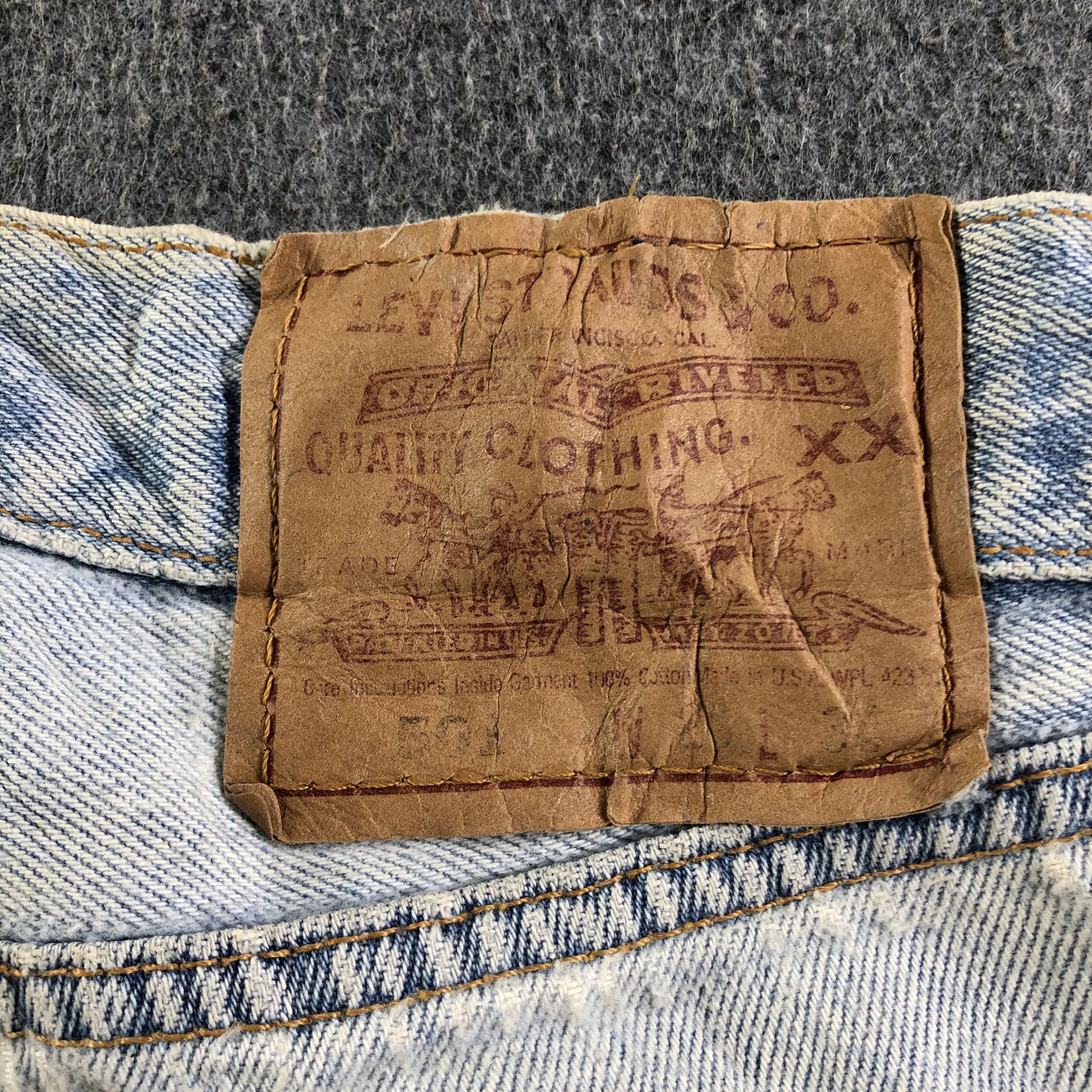 Levi's 90s Vintage Light Wash Levis 501 Jeans-J4021 Size US 28 / EU 44 - 5 Thumbnail