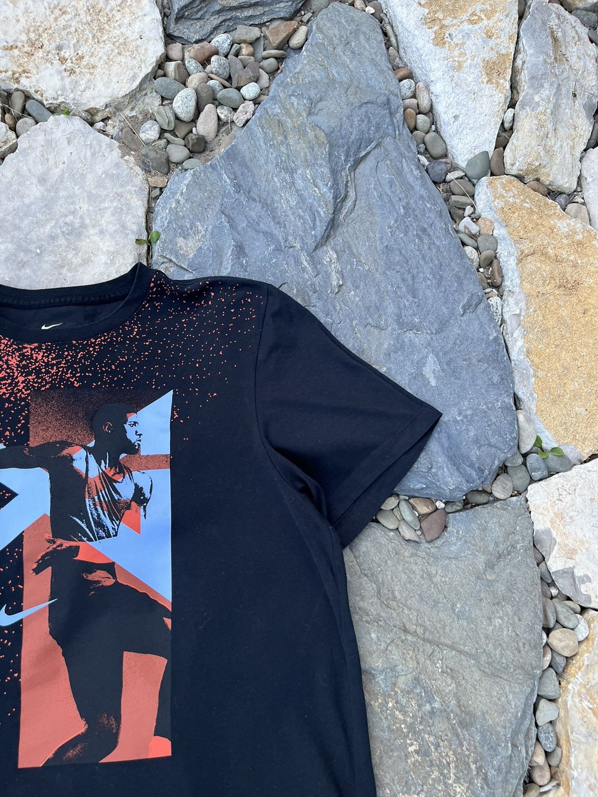 NBA × Nike Nike Paul George basketball central logo spray tee t-shirt Size US XL / EU 56 / 4 - 2 Thumbnail