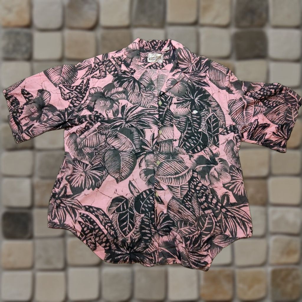 Vintage Bon Homme Men's L Pink Floral Short Sleeve Button-Up Hawaiian Shirt Hawaiian Casual Shirt Mens Large Pink Floral Bon Homme Vintage USA Size US L / EU 52-54 / 3 - 1 Thumbnail