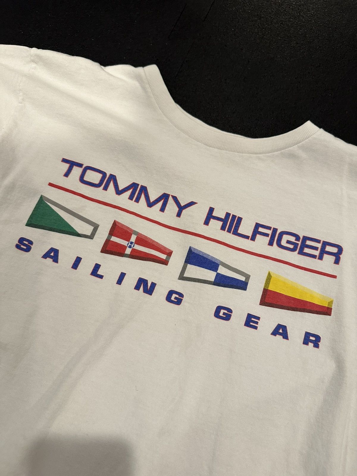 Vintage 2000s Tommy Hilfiger Tee Size US S / EU 44-46 / 1 - 2 Thumbnail