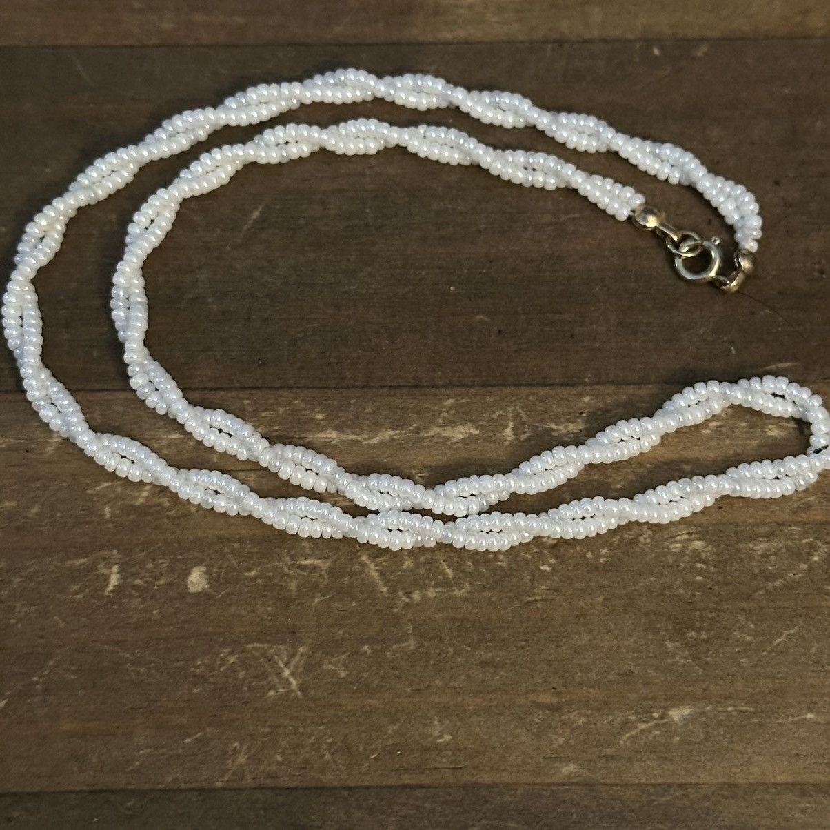 Vintage Vintage twisted white seed bead necklace Size ONE SIZE - 3 Thumbnail