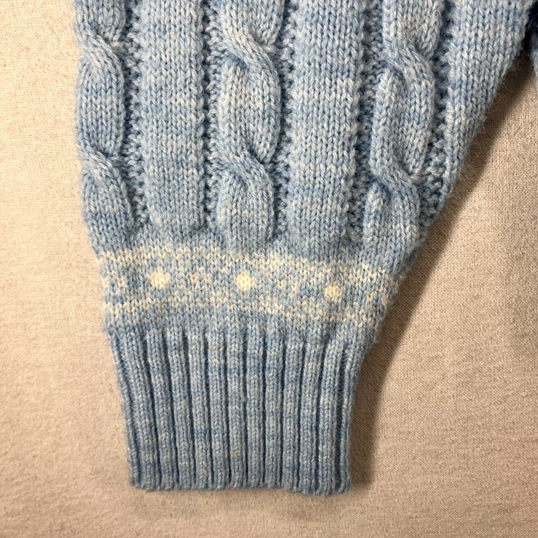 Jantzen VINTAGE Jantzen Sweater Women L Powder Blue Mixed Knit Snowflakes EUC Size L / US 10 / IT 46 - 6 Thumbnail