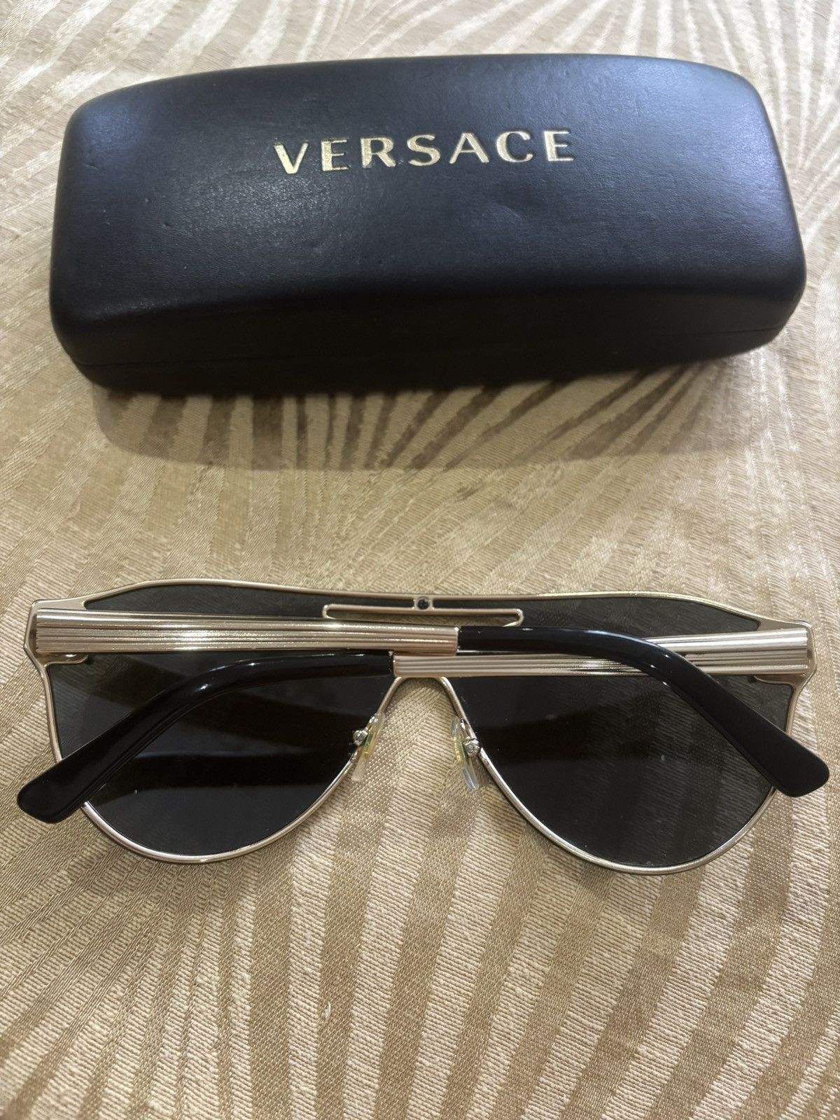 Versace Versace Shield Sunglasses Black Gold Medusa Logo w/ Case Size ONE SIZE - 5 Thumbnail