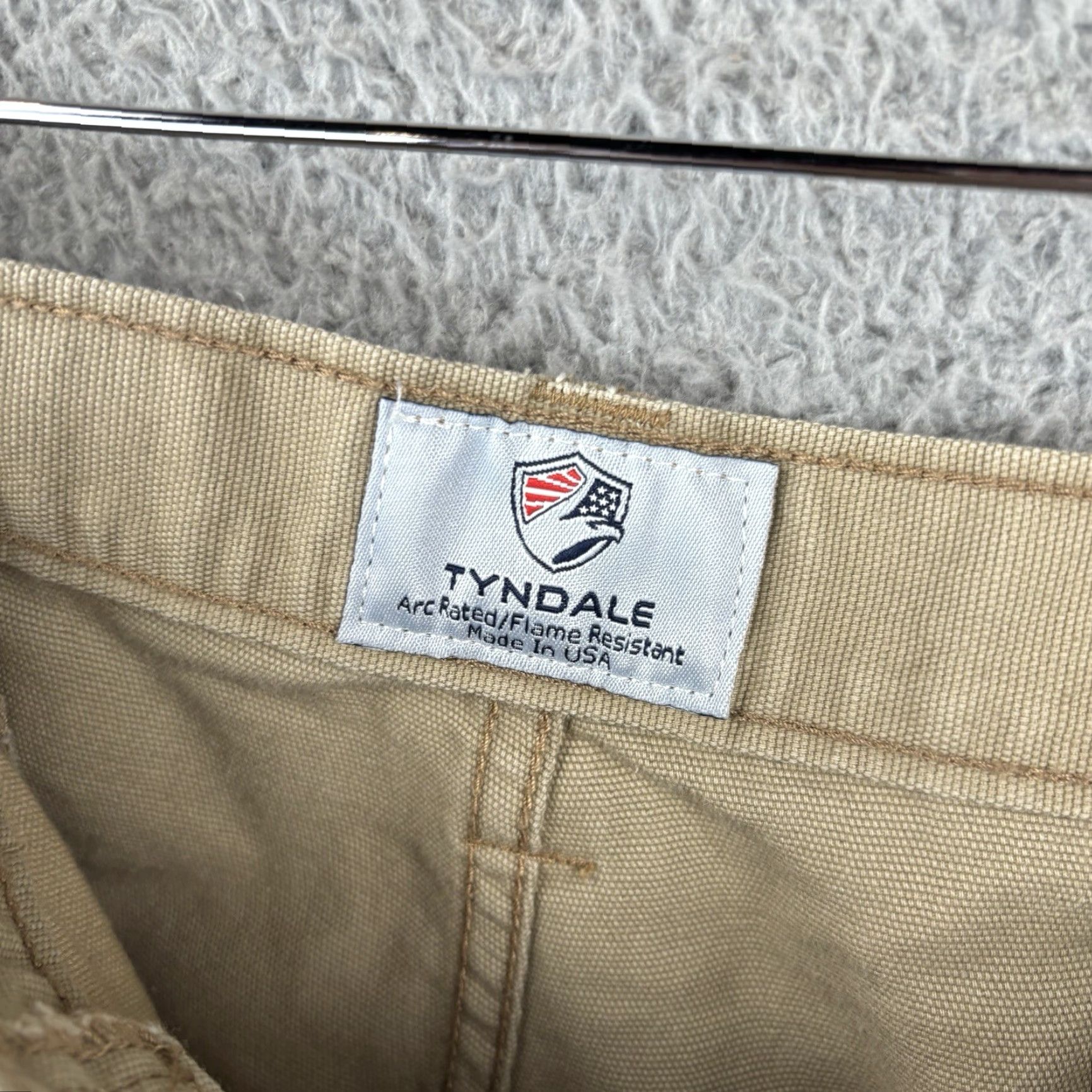 Vintage Tyndale Cargo Pants Mens 36x28 Khaki Flame Resistant FR Work Utility USA Pants Straight Mens 36 Beige Cotton Nylon Canvas Logo Pockets Workwear 90s? Size US 36 / EU 52 - 4 Thumbnail