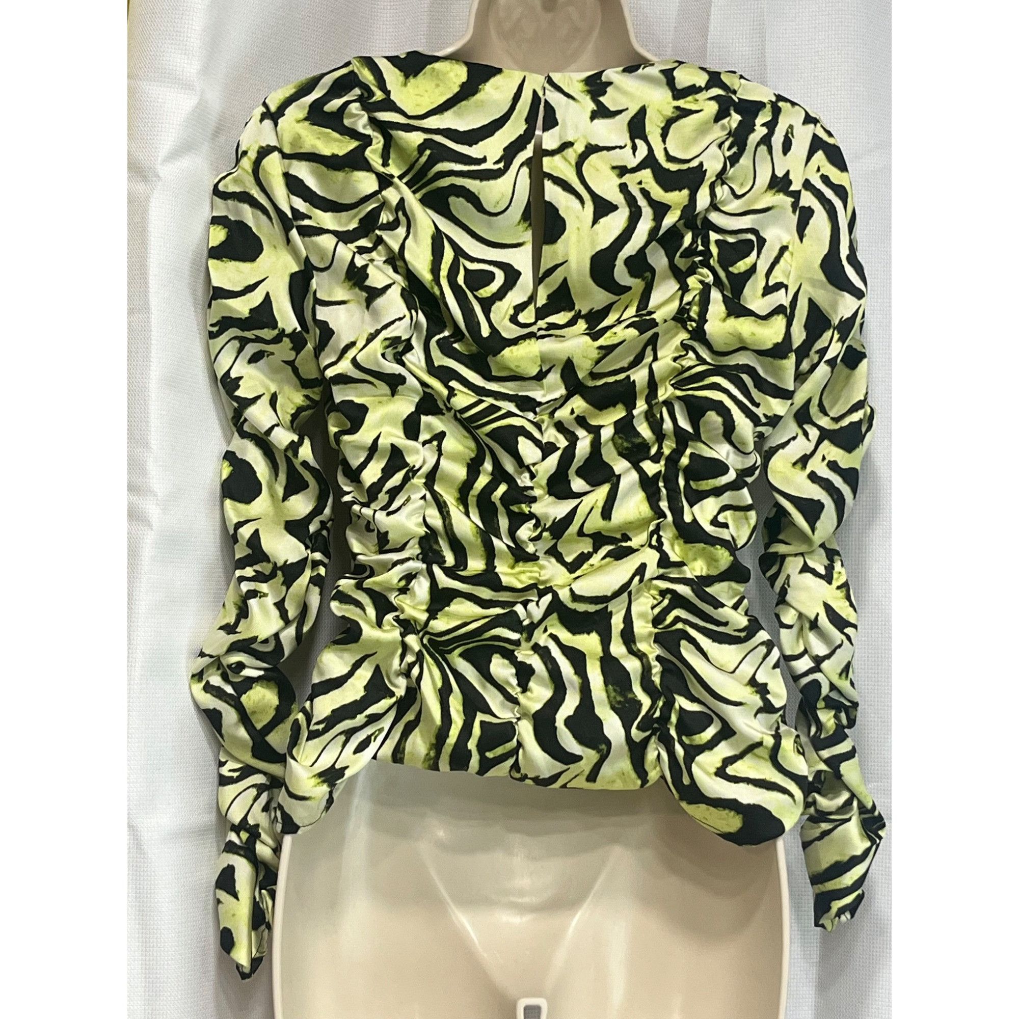Topshop Topshop Ruched Long Sleeve Shirred Swirl Animal Print Top In Size S / US 4 / IT 40 - 13 Thumbnail