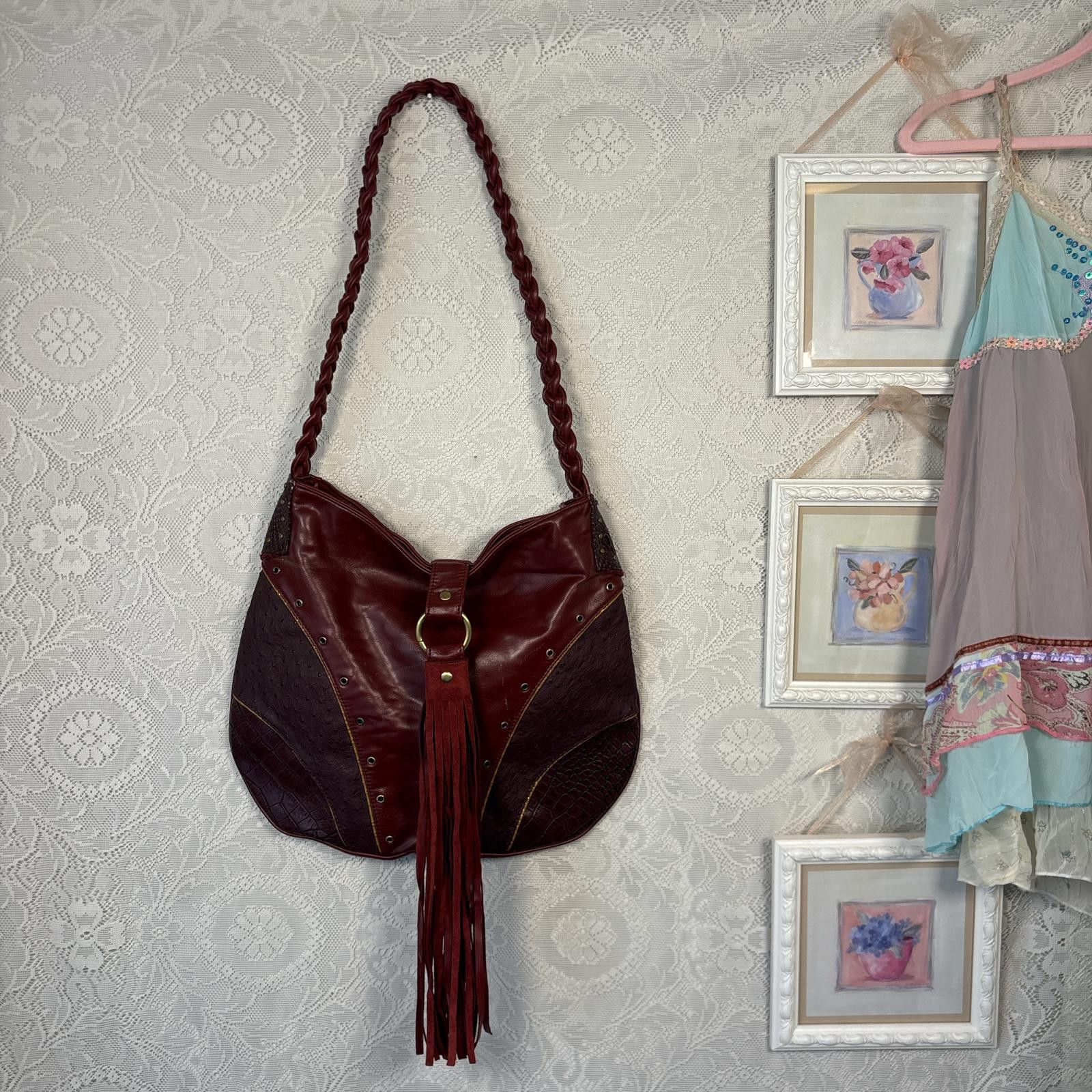 Other vintage red leather textured purse with tassels Size ONE SIZE - 1 Thumbnail