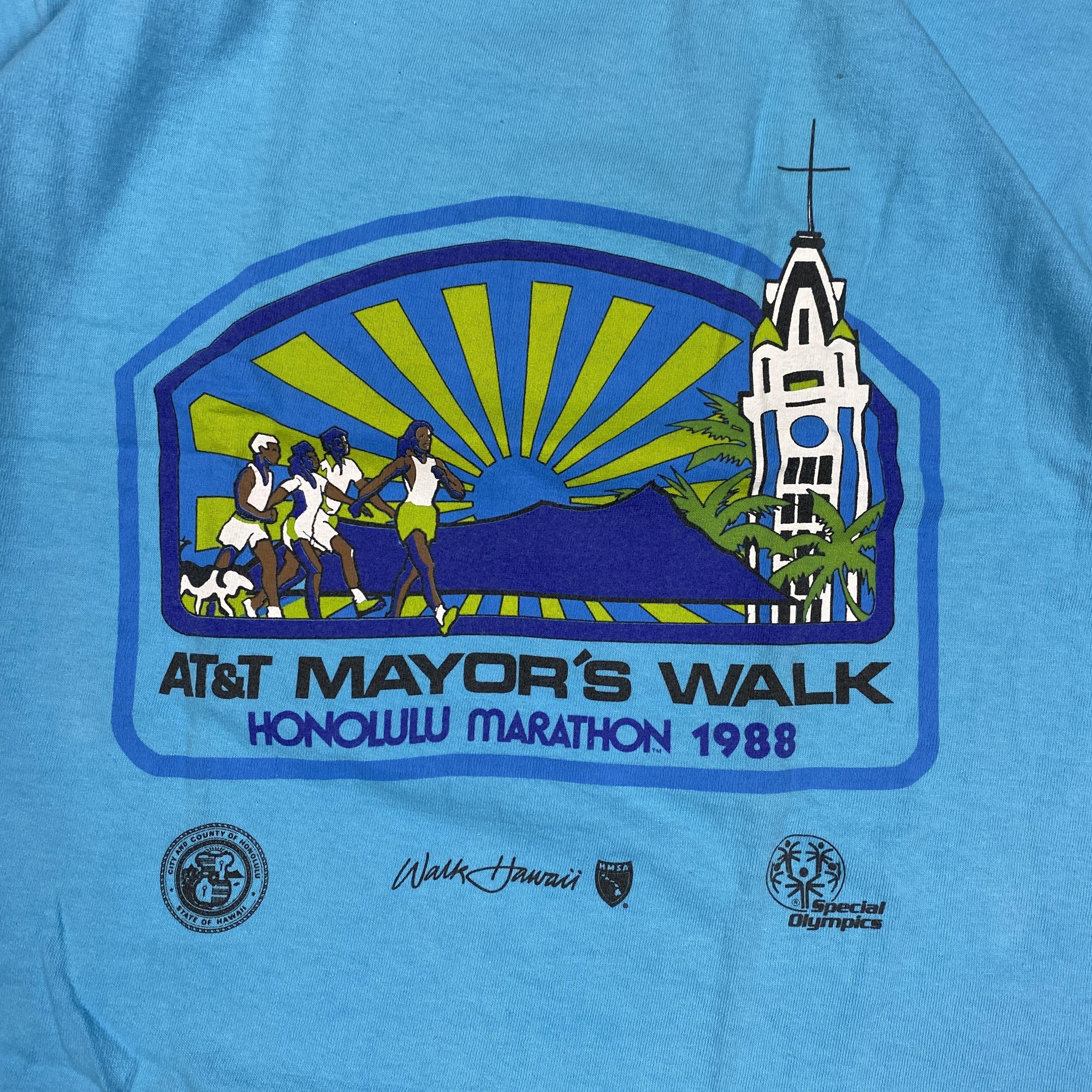 Vintage Vintage Single Stitch AT&T Honolulu Marathon 1988 Tee L Size US L / EU 52-54 / 3 - 5 Thumbnail
