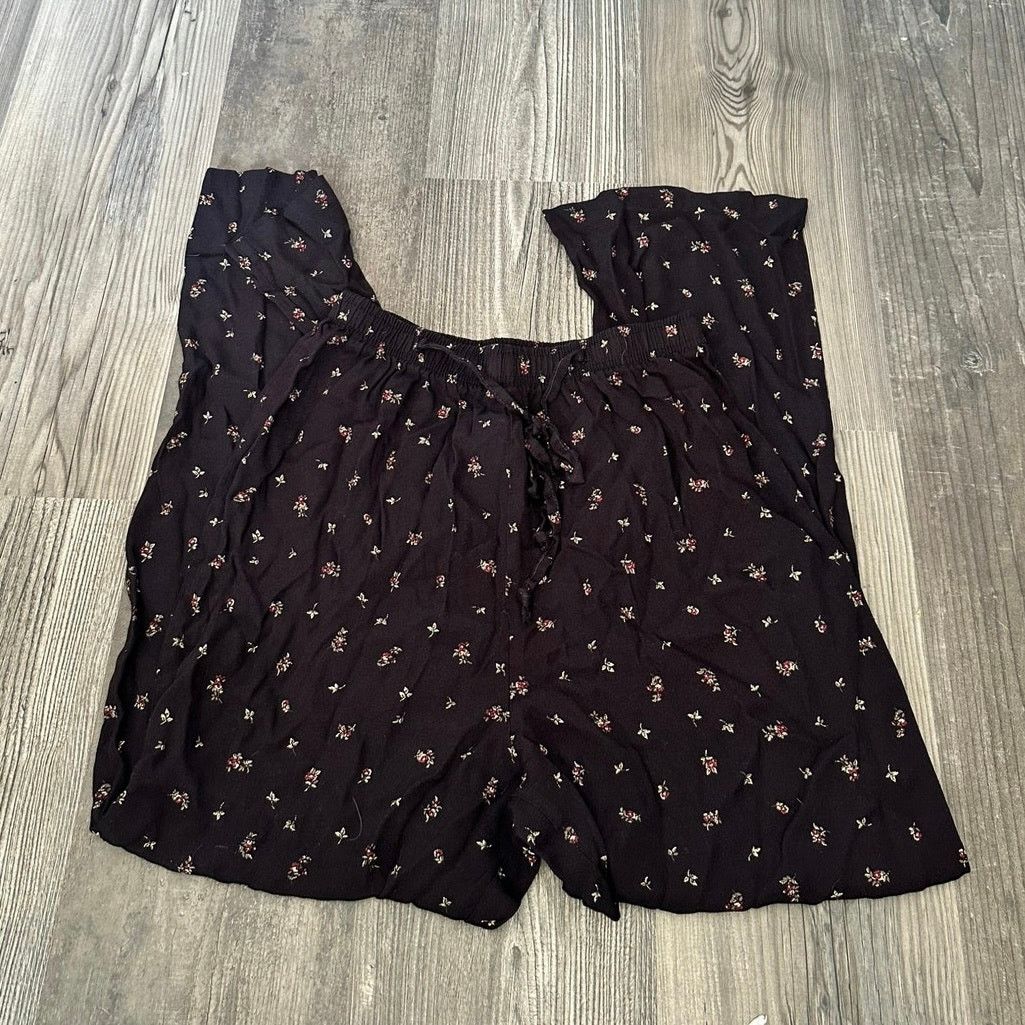 Other expressions black red floral pants lounge vintage Size 30" / US 8 / IT 44 - 1 Thumbnail