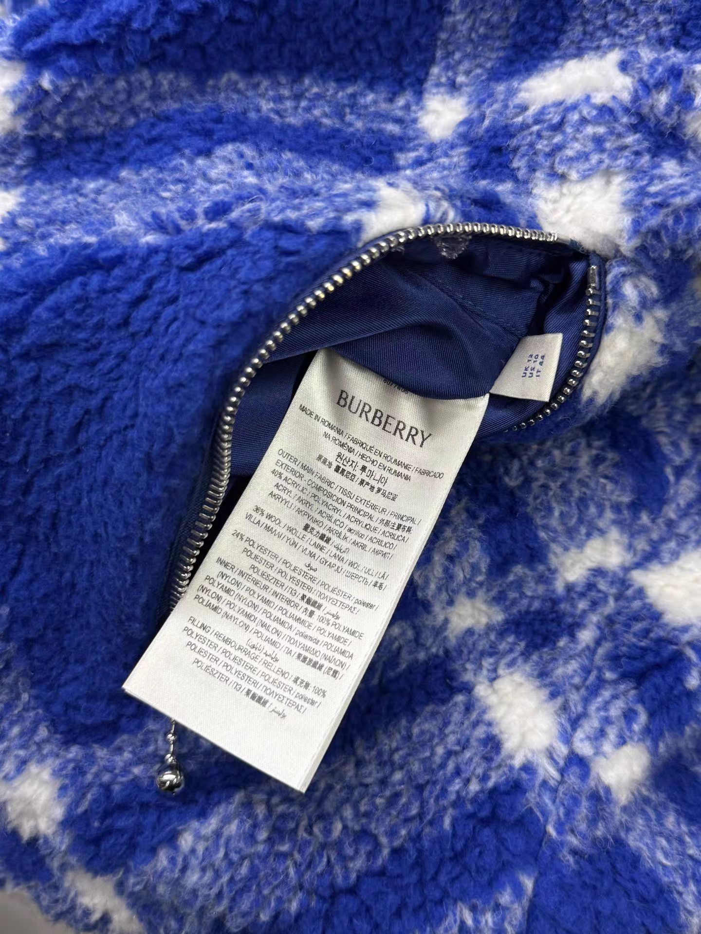 Burberry Burberry Fleece Reversible Casual Jacket K15 Size US S / EU 44-46 / 1 - 7 Thumbnail