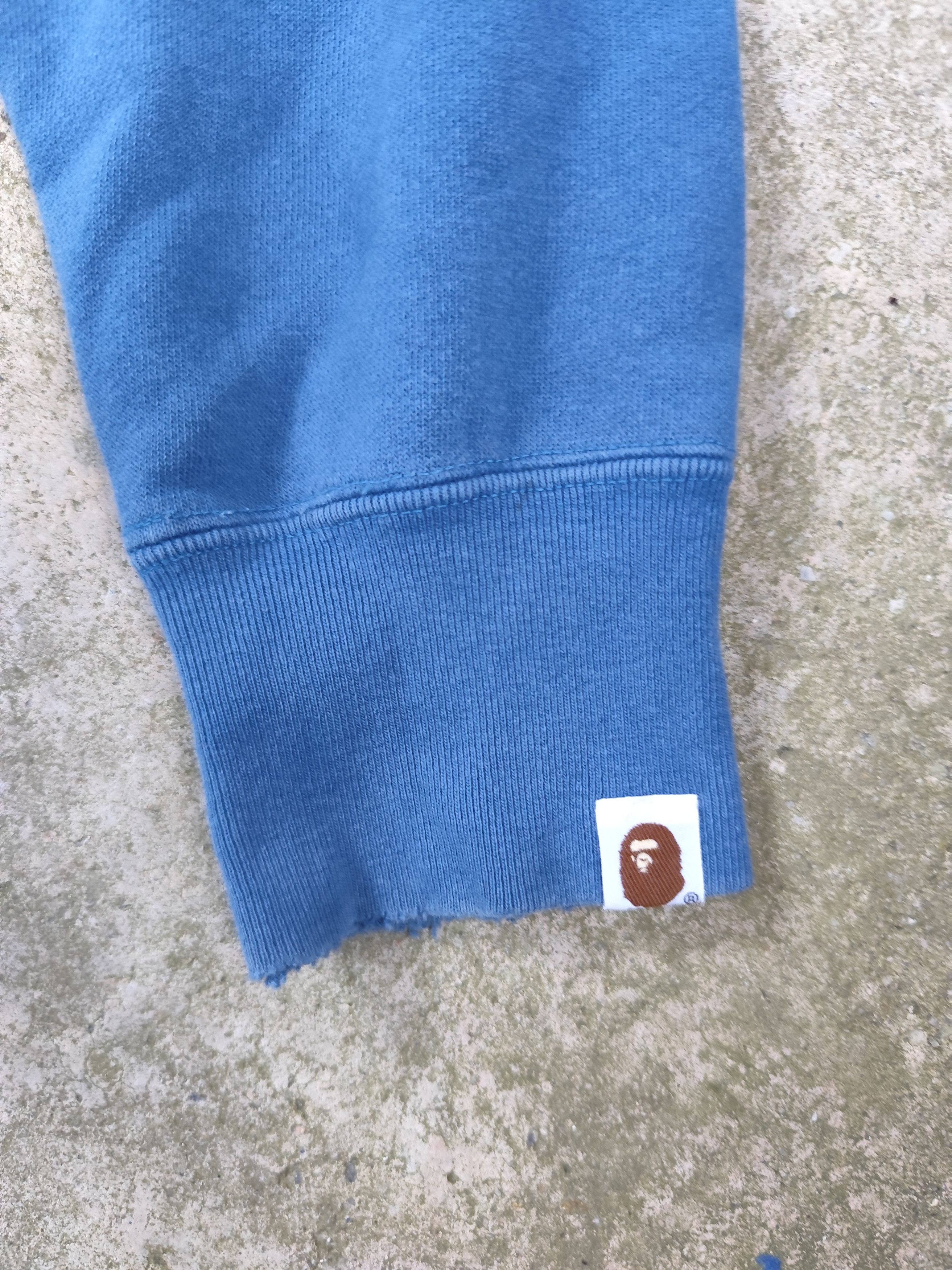 Bape Vintage 2005 Bape "BAPE MAN" Hoodie Size US S / EU 44-46 / 1 - 5 Thumbnail