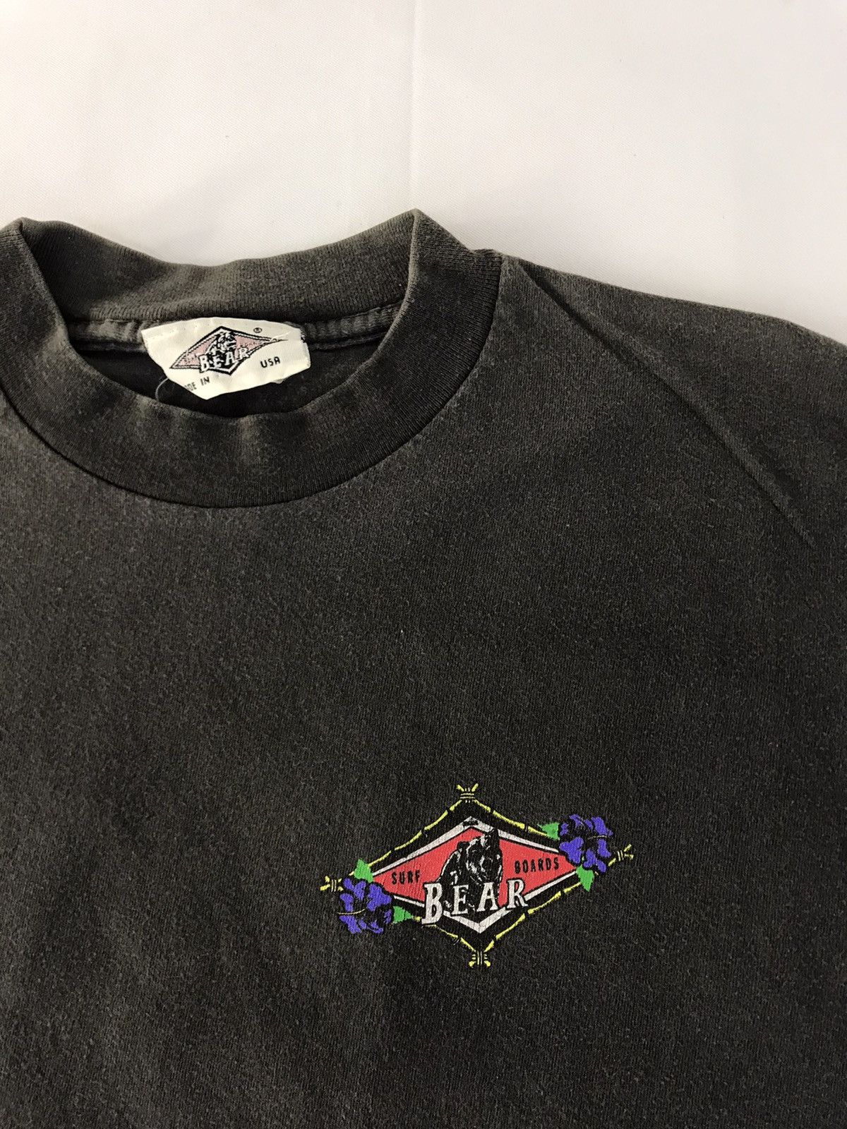 Vintage Surf Bear Board Big Backhit Printed Tee T-shirt Unisex Wear Size US S / EU 44-46 / 1 - 4 Thumbnail