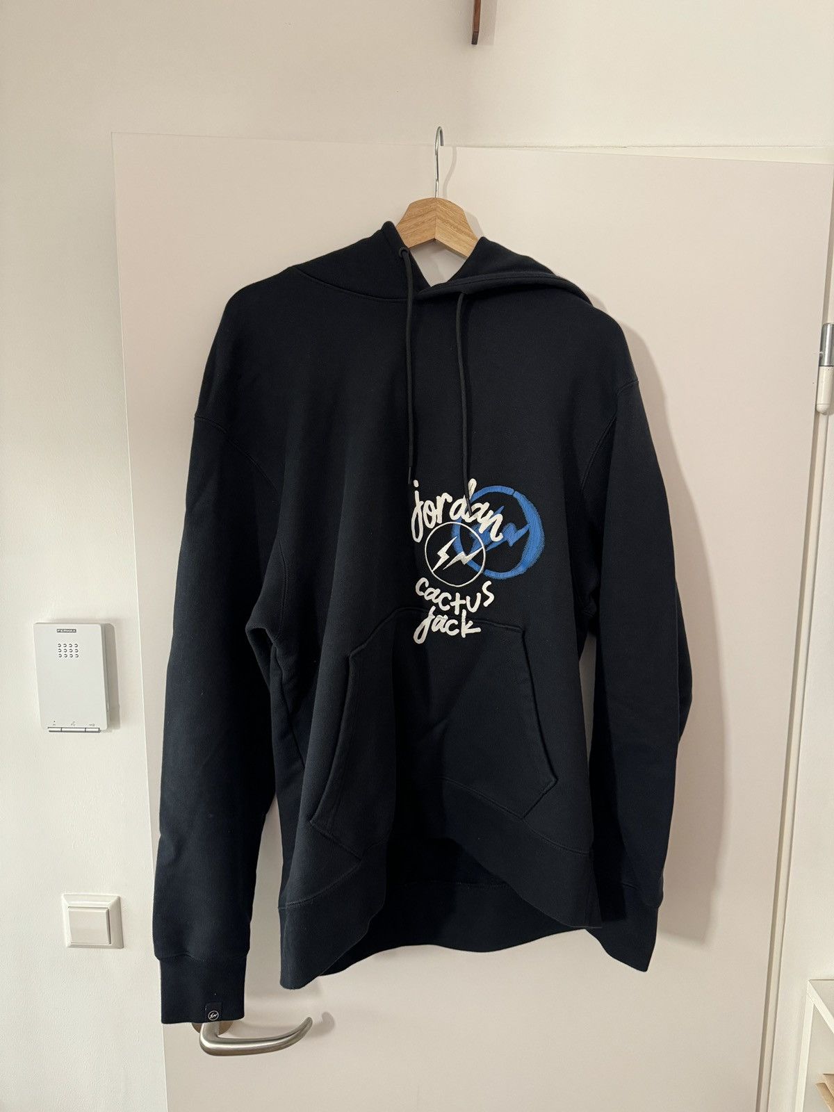 Fragment Design × Jordan Brand × Travis Scott Hoodie Jordan x Fragment x Travis Scott Size US L / EU 52-54 / 3 - 5 Thumbnail