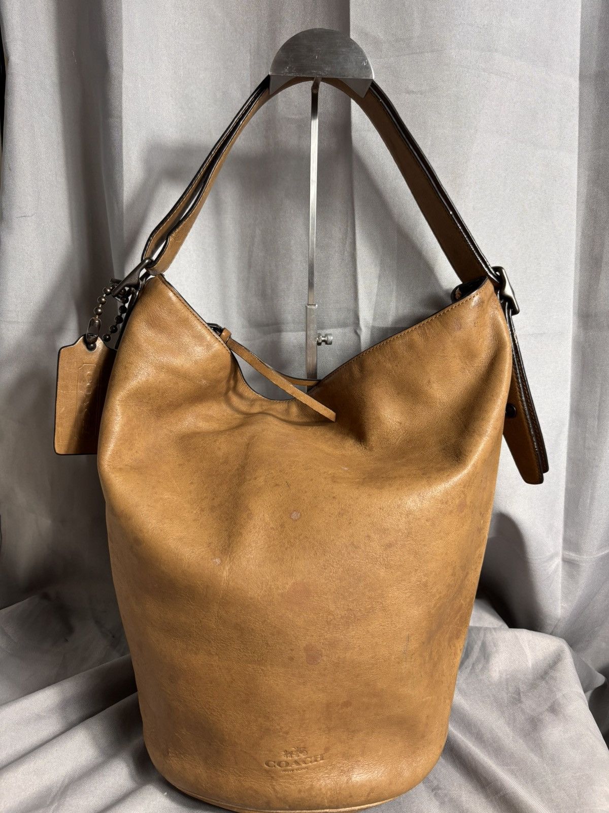 Coach Vintage Coach Round Bucket Shoulder Bag Size ONE SIZE - 1 Thumbnail