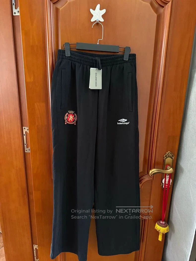 Balenciaga Balenciaga Manchester United Pants XS. Size US 26 / EU 42 - 1 Thumbnail