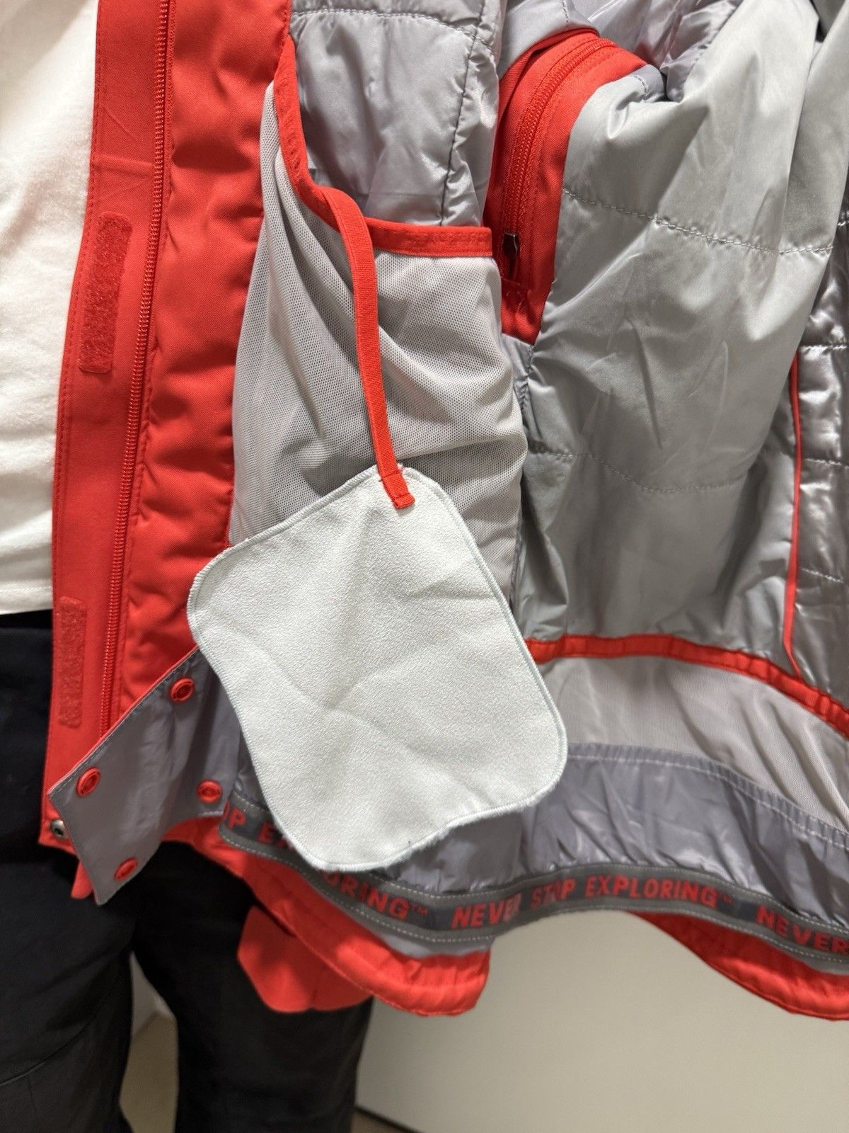 The North Face DDP The North Face Womens Ski Red Hood Snowboard Jacket Size M / US 6-8 / IT 42-44 - 12 Thumbnail