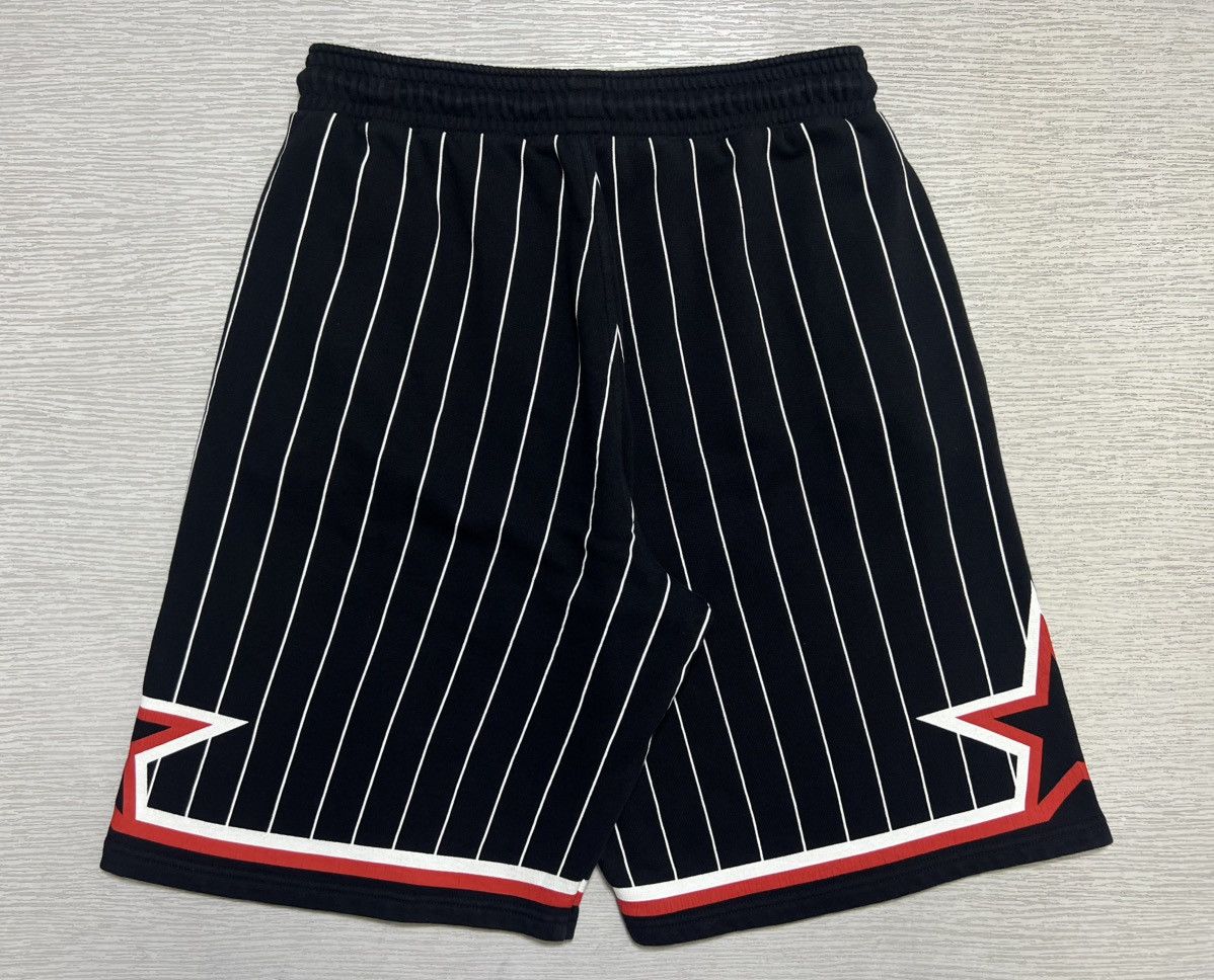 Givenchy Givenchy - Stars Stripe Sweatshorts Size US 30 / EU 46 - 2 Thumbnail