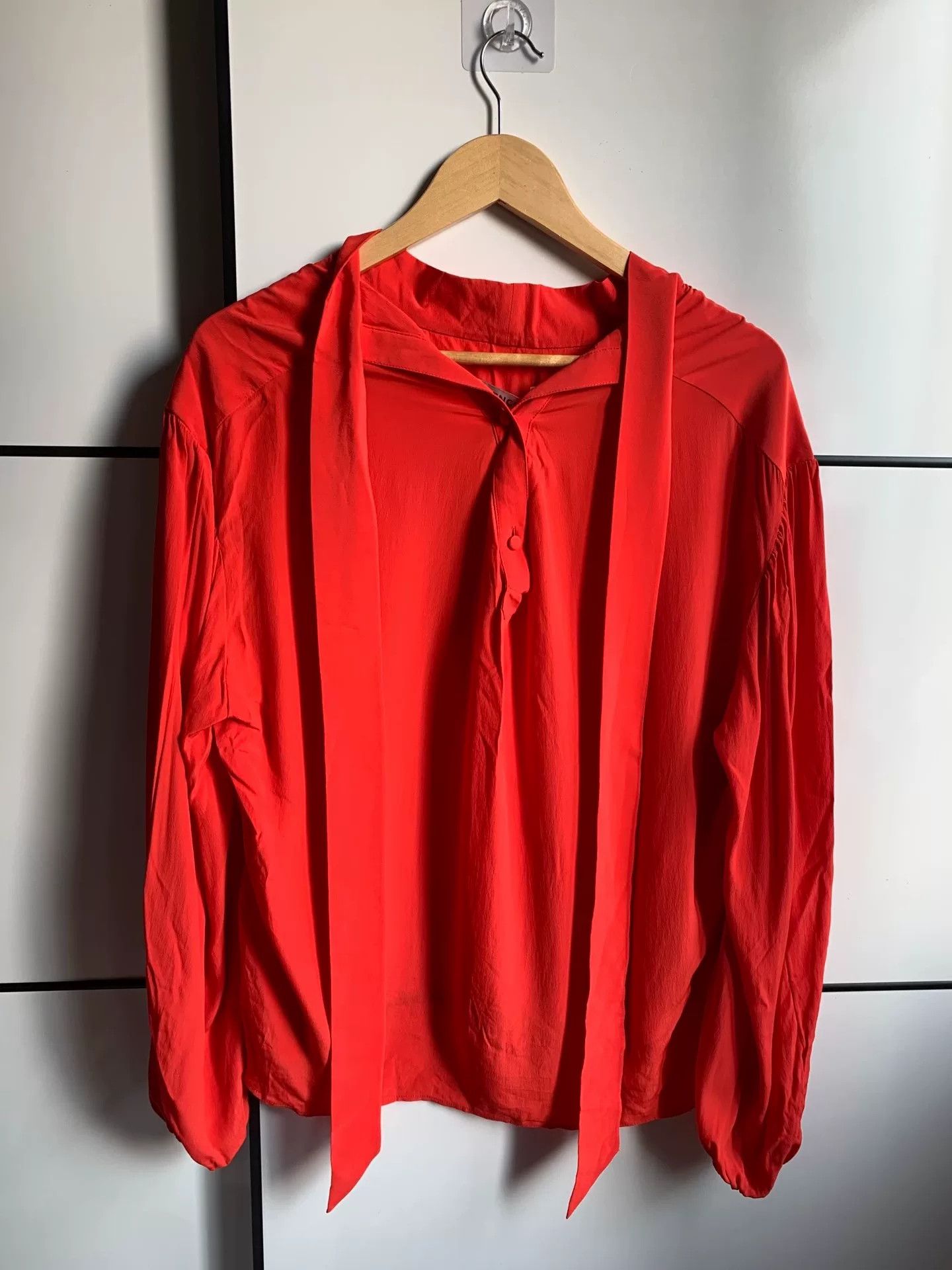 Balenciaga Balenciaga Red Tie-Front Shirt Size US S / EU 44-46 / 1 - 1 Thumbnail