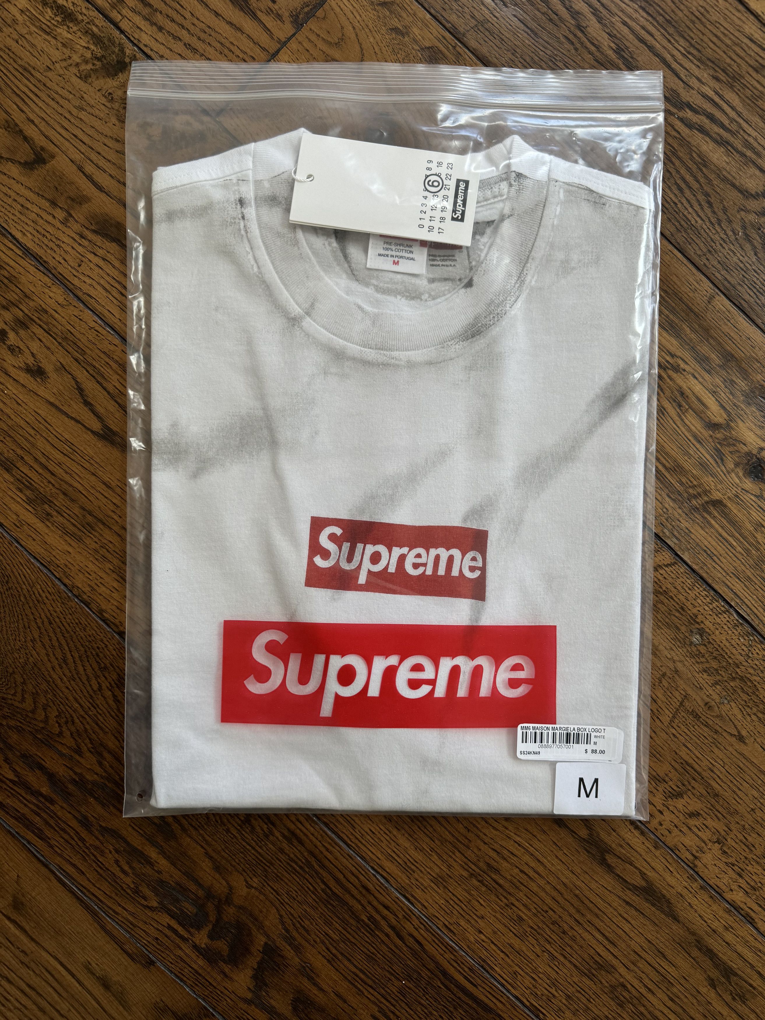 M【在庫あり】SUPREME MM6 FOIL BOX LOGO TEE Supreme MM6 Maison Margiela Box Logo Tee Spring Summer 2024