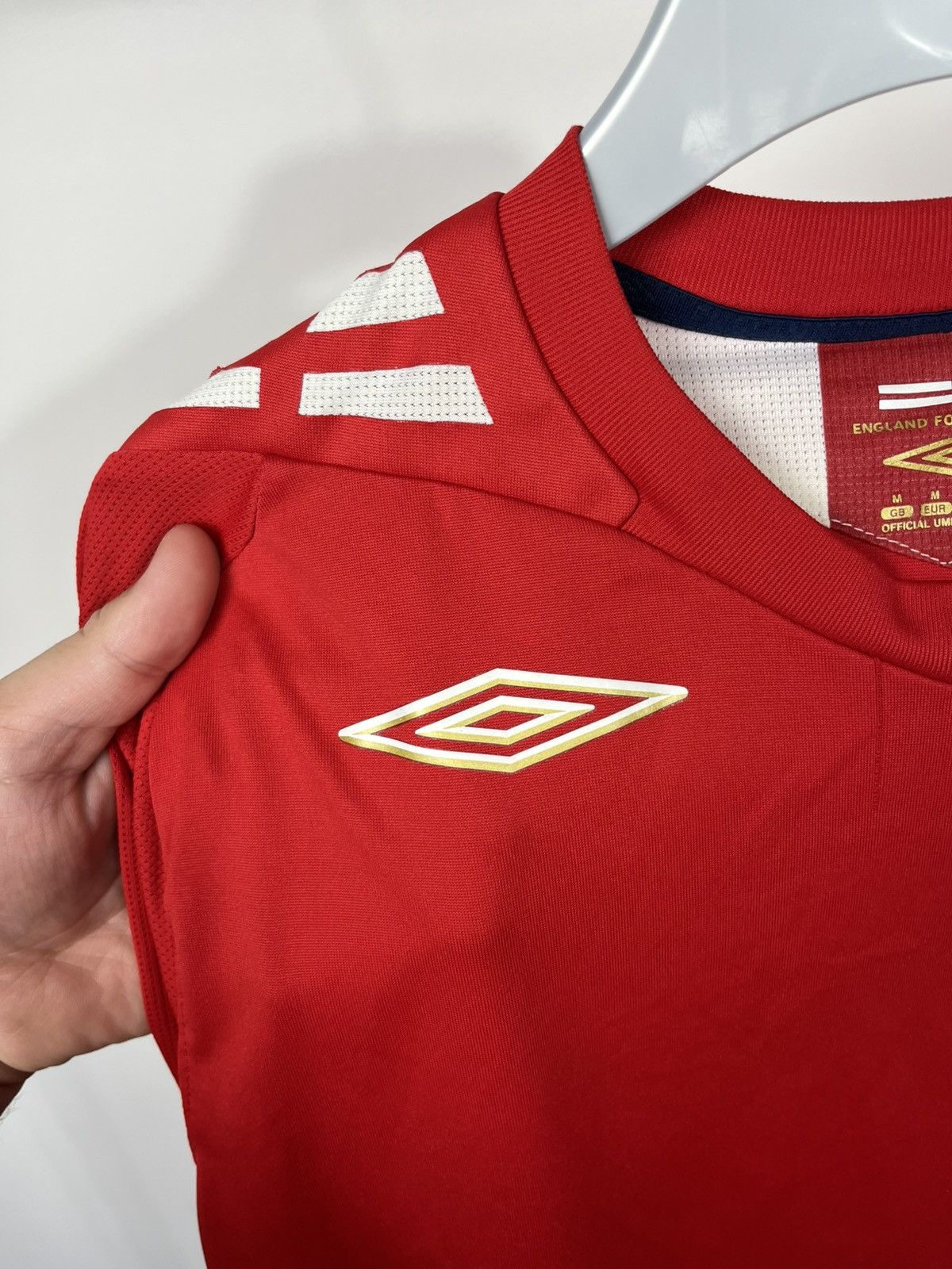 Umbro Vintage England Umbro Football Jersey Red Medium Shirt Size US M / EU 48-50 / 2 - 4 Thumbnail