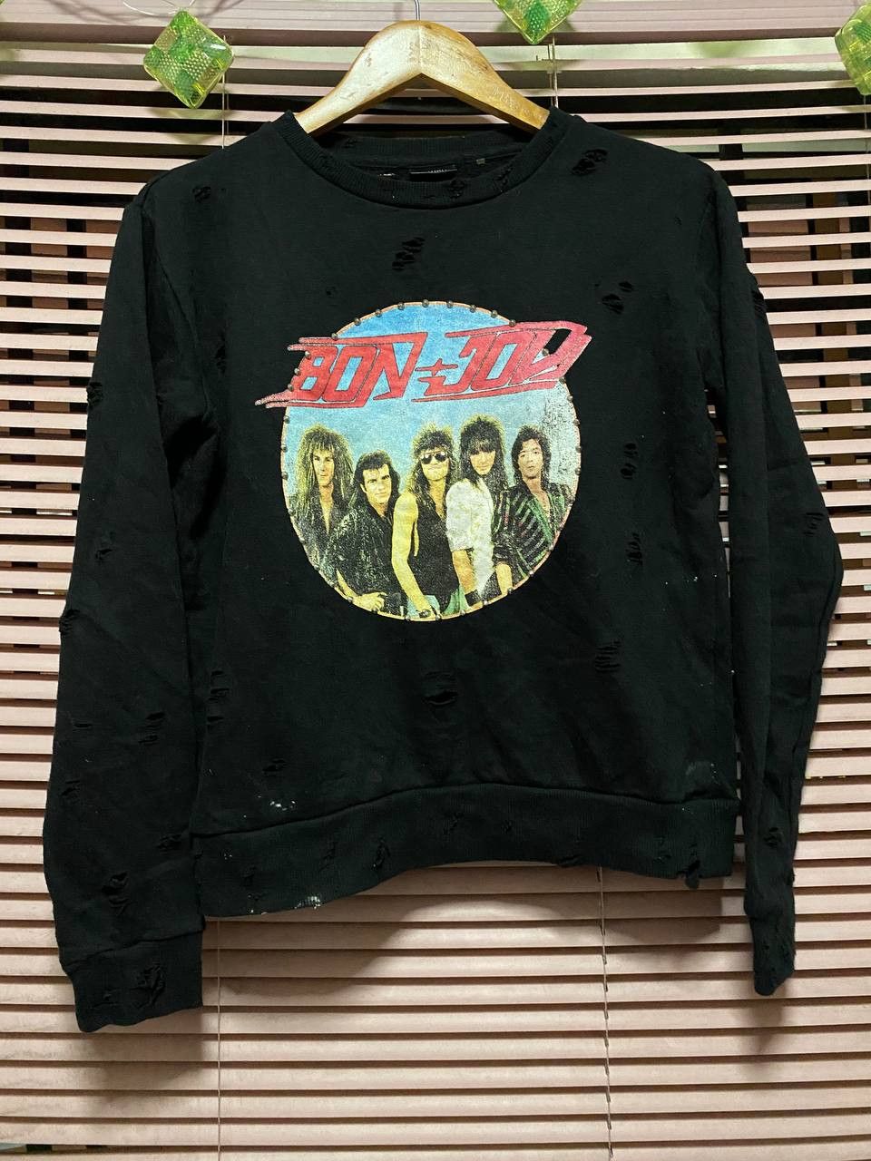 Band Tees distressed bon jovi sweatshirt Size M / US 6-8 / IT 42-44 - 1 Thumbnail