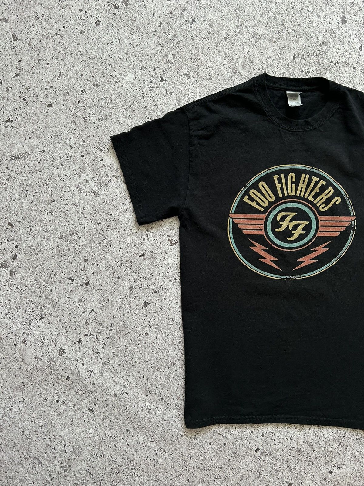 Band Tees Foo Fighters Retro Vintage Hype Y2K Rock Band T-Shirt Size US M / EU 48-50 / 2 - 3 Thumbnail