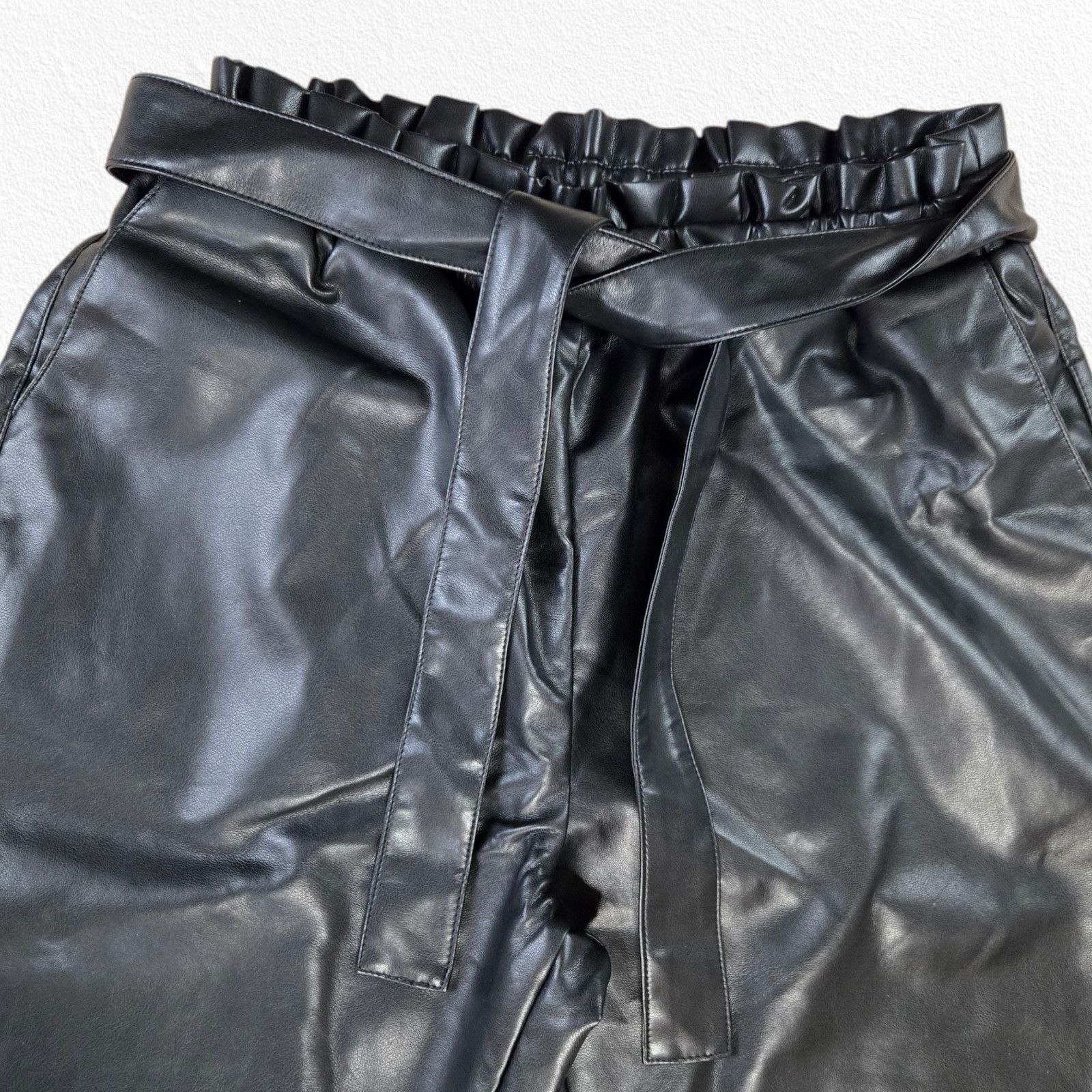 Other Black Faux Leather High Rise Straight Pants Size Medium Size 30" / US 8 / IT 44 - 6 Thumbnail