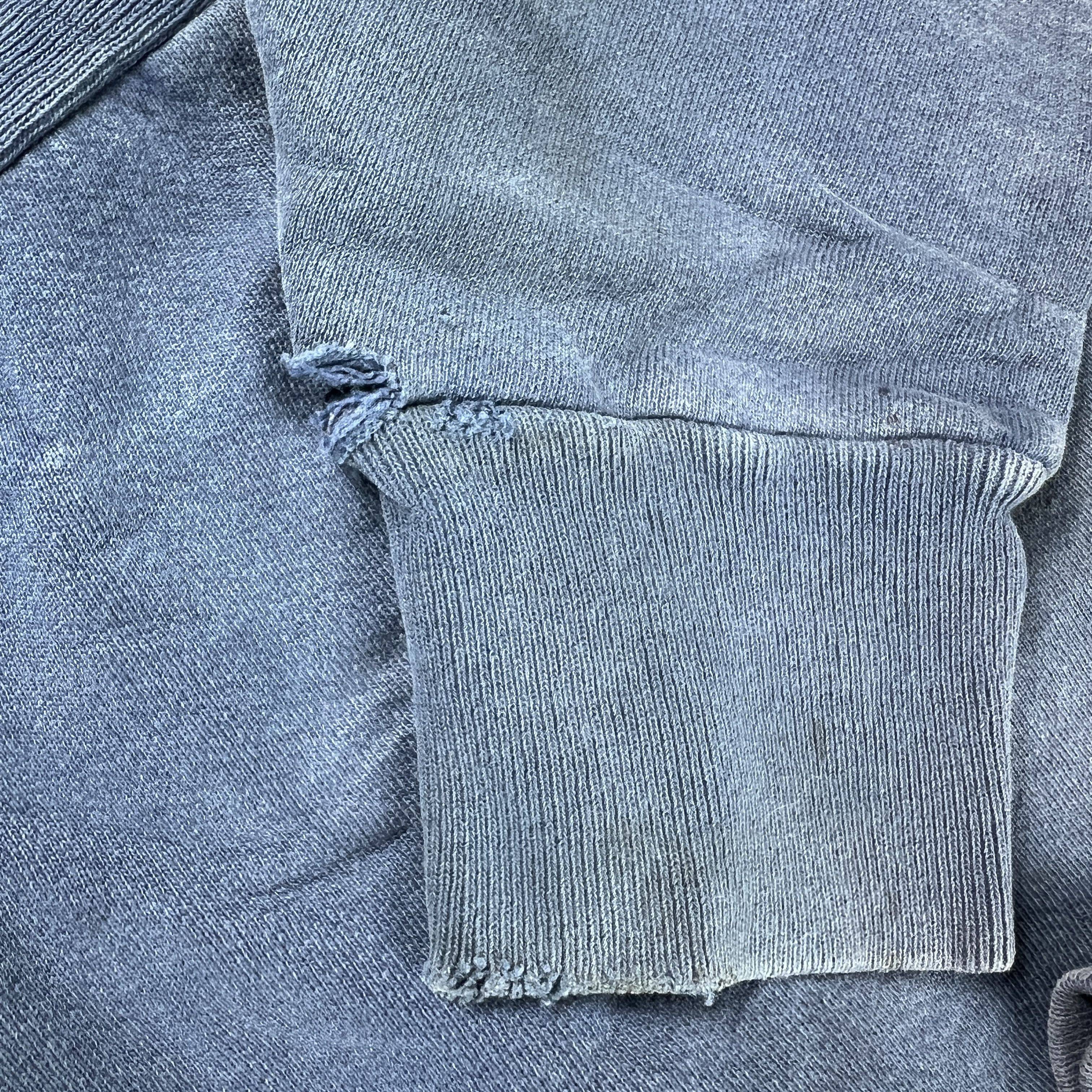 NCAA × Vintage VTG Notre Dame Fightin Irish Sweatshirt Thrashed Crewneck Size US XL / EU 56 / 4 - 7 Thumbnail