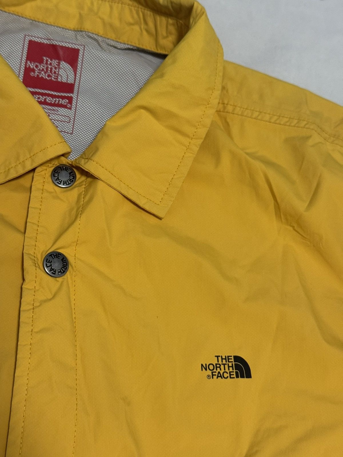 Supreme × The North Face Supreme the north face tnf yellow coach jacket Size US M / EU 48-50 / 2 - 3 Thumbnail