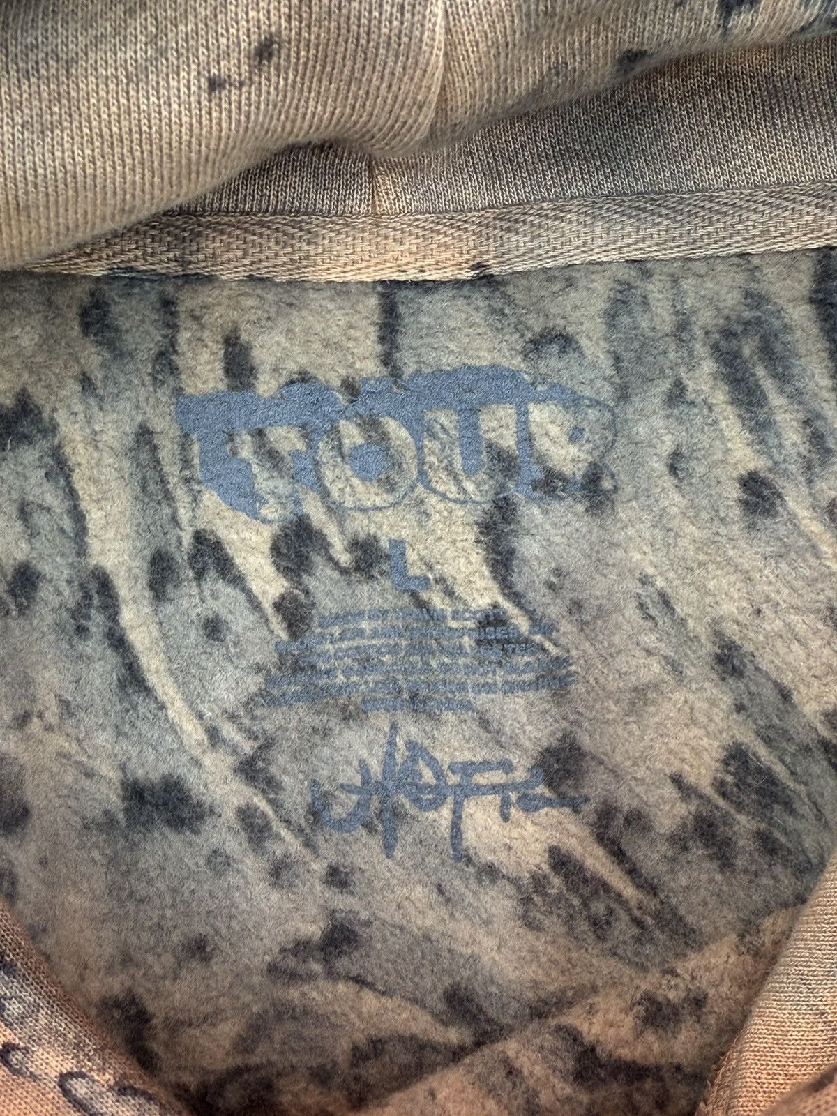 Travis Scott Travis Scott utopia hoodie LA exclusive Size US L / EU 52-54 / 3 - 4 Thumbnail