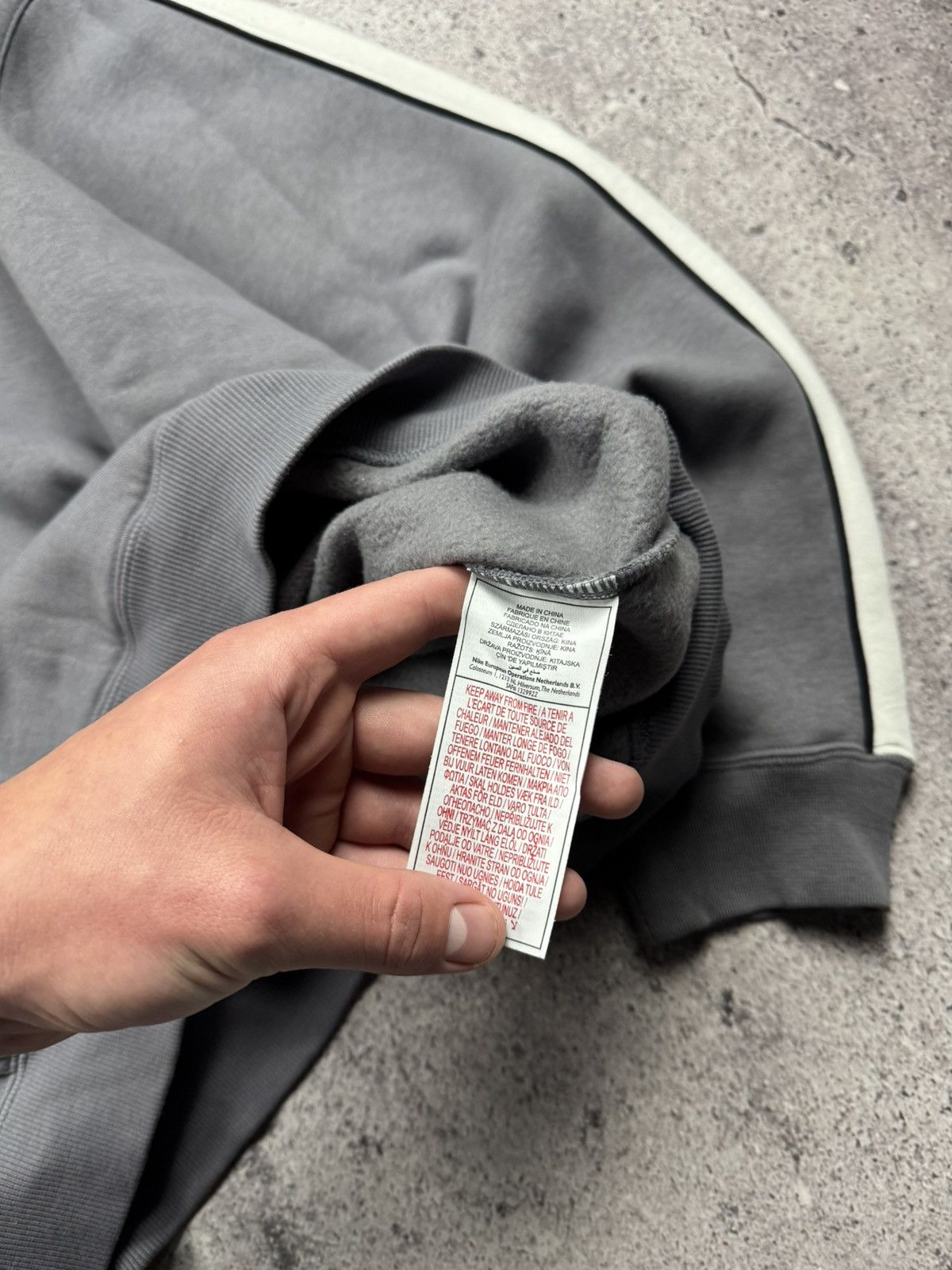 Nike Vintage Nike Big Spellout Logo Hoodie Y2K Drill Japanesse Size US L / EU 52-54 / 3 - 8 Thumbnail