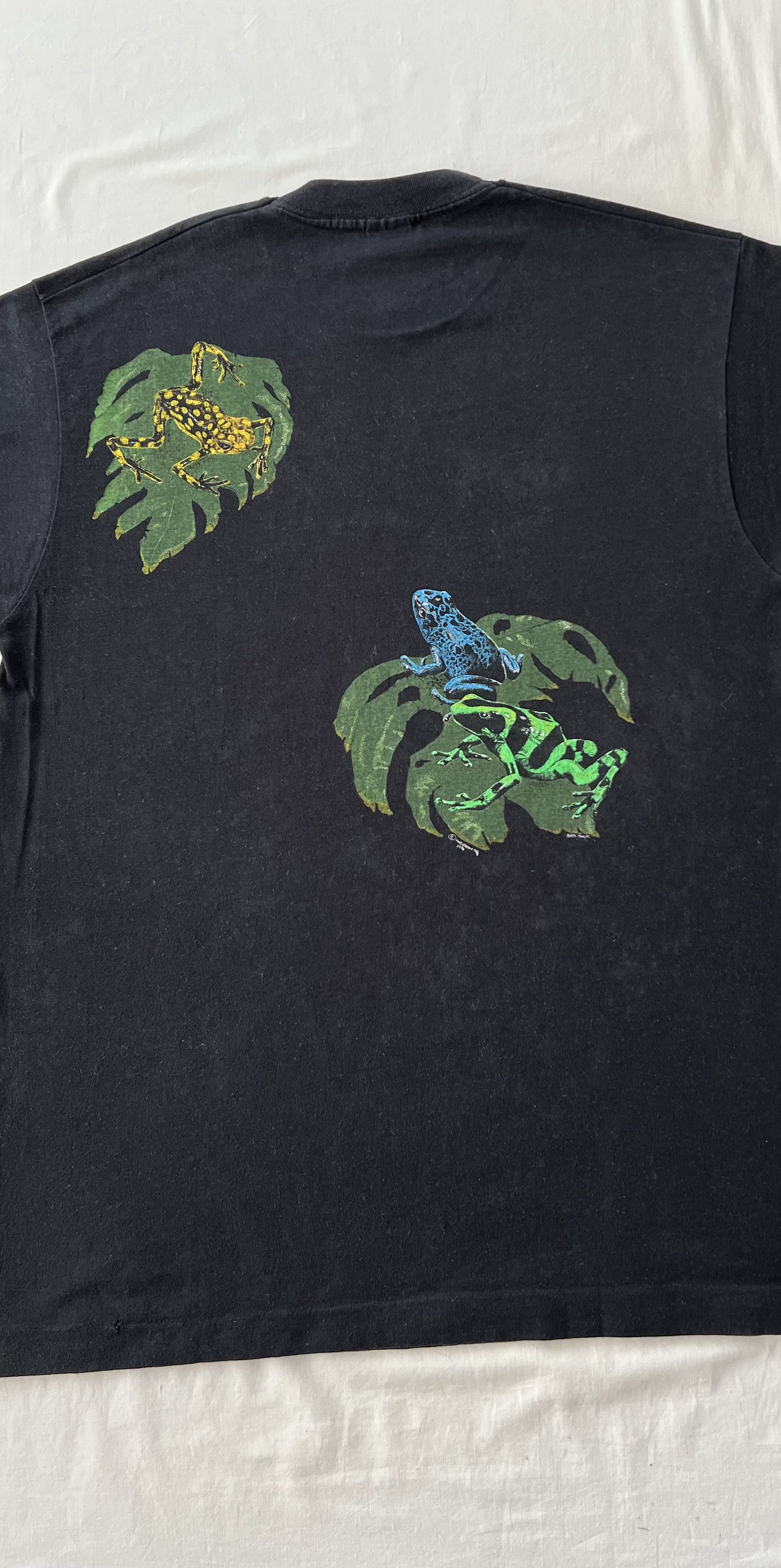 Vintage Vintage 1990 Harlequin Frog Animal Nature Black T-shirt Size US XL / EU 56 / 4 - 17 Thumbnail