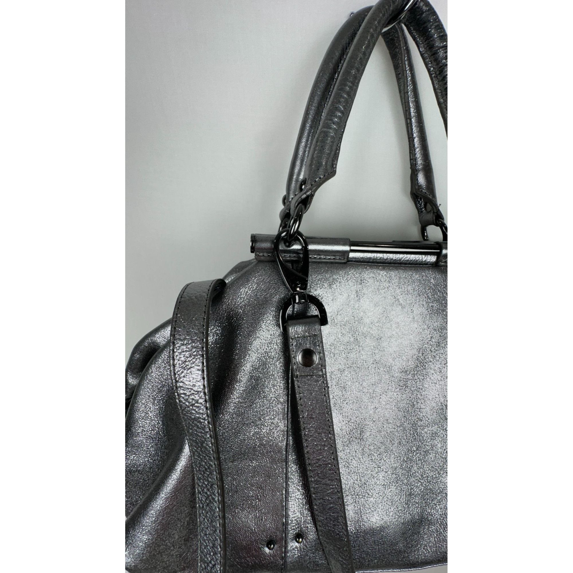 Kenneth Cole Kenneth Cole New York Metallic Silver Leather Shoulder Bag M Size ONE SIZE - 15 Thumbnail
