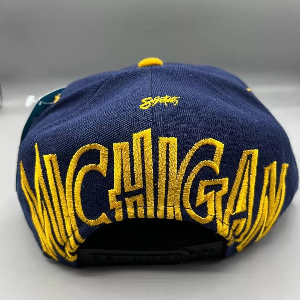 Signatures Michigan Wolverines Hat Men Signatures Snap Back Cap New Size ONE SIZE - 8 Thumbnail