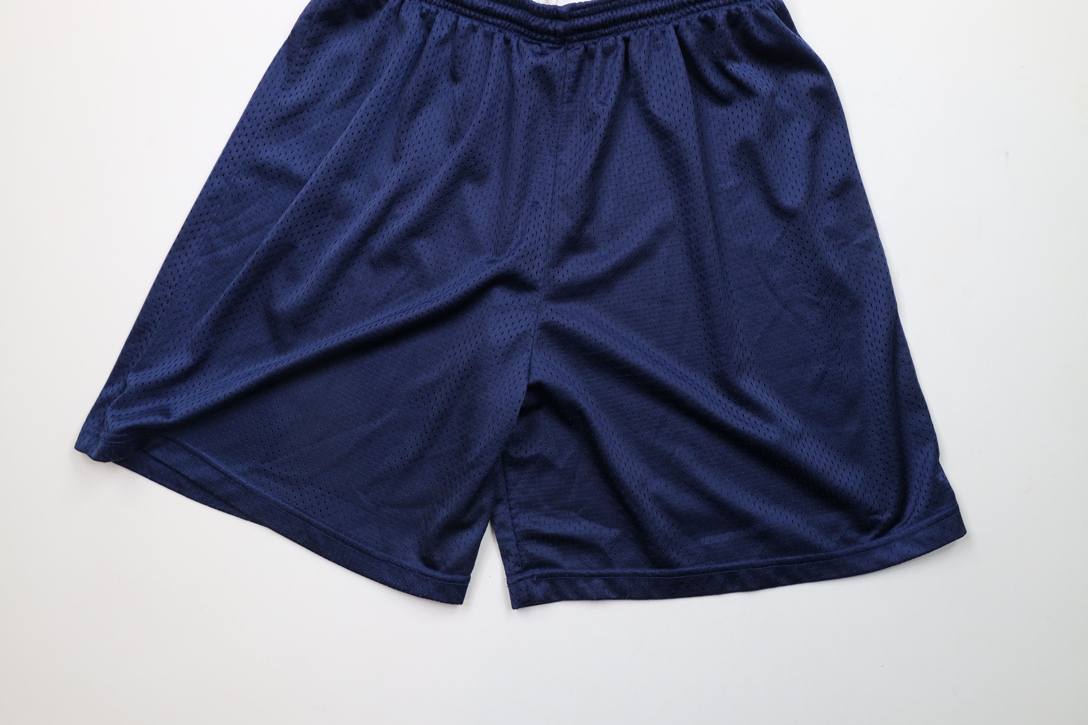 Vintage Vintage 90s University of Michigan Above Knee Mesh Shorts Size US 36 / EU 52 - 11 Thumbnail