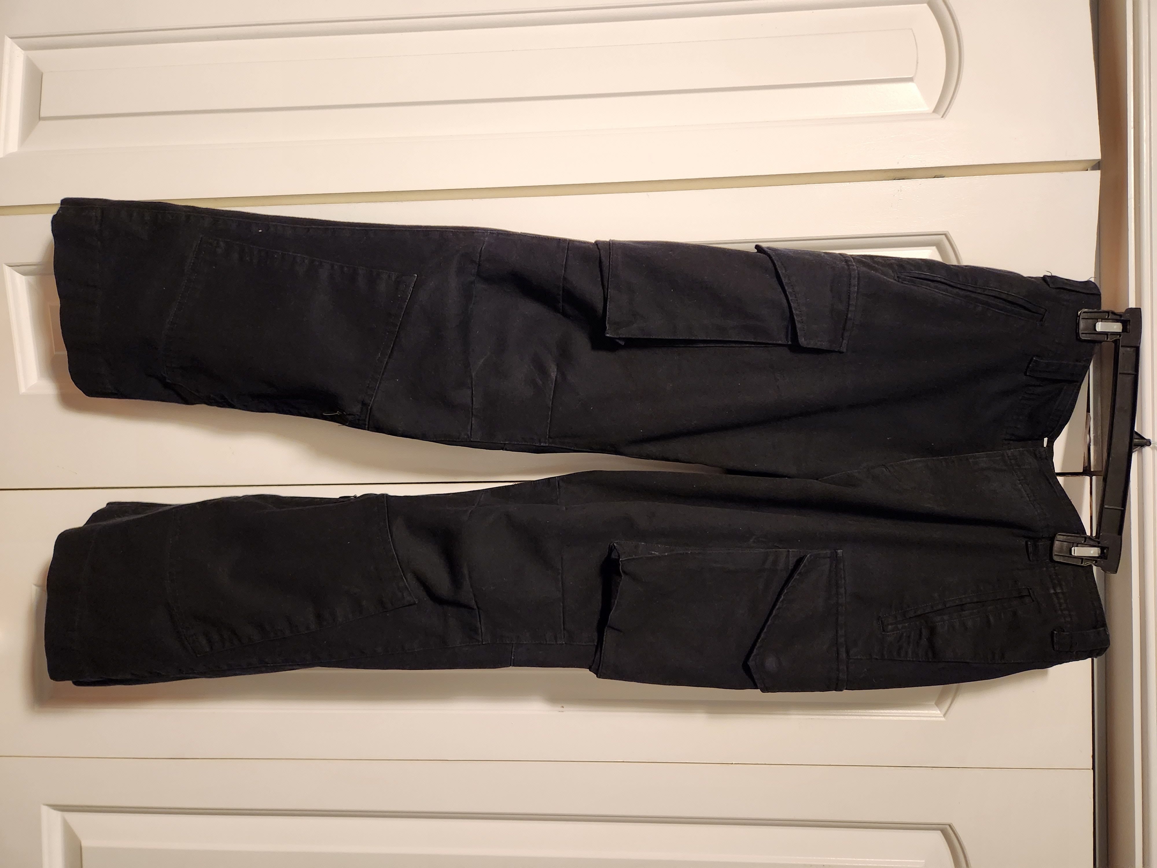 image of Cmmawear Hourglass Cargo Pants Small in Black, Men's (Size 30)