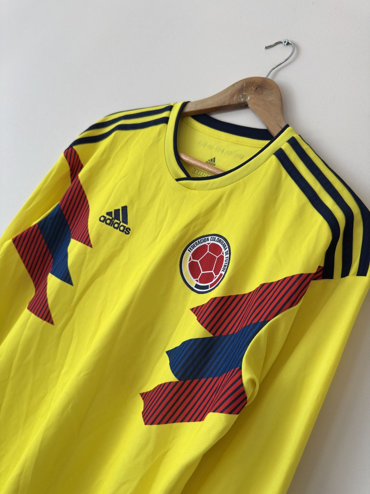 Adidas Colombia 2018-2019 Home Soccer Longsleeve Jersey Adidas Kit Size US M / EU 48-50 / 2 - 5 Thumbnail