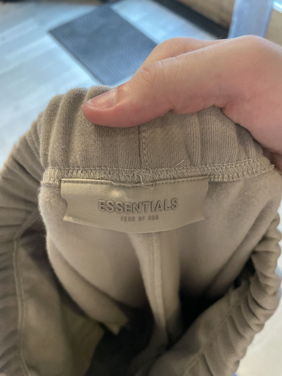 Essentials × Fear of God Fear of God Essentials Smoke Pant S Size US 30 / EU 46 - 3 Thumbnail