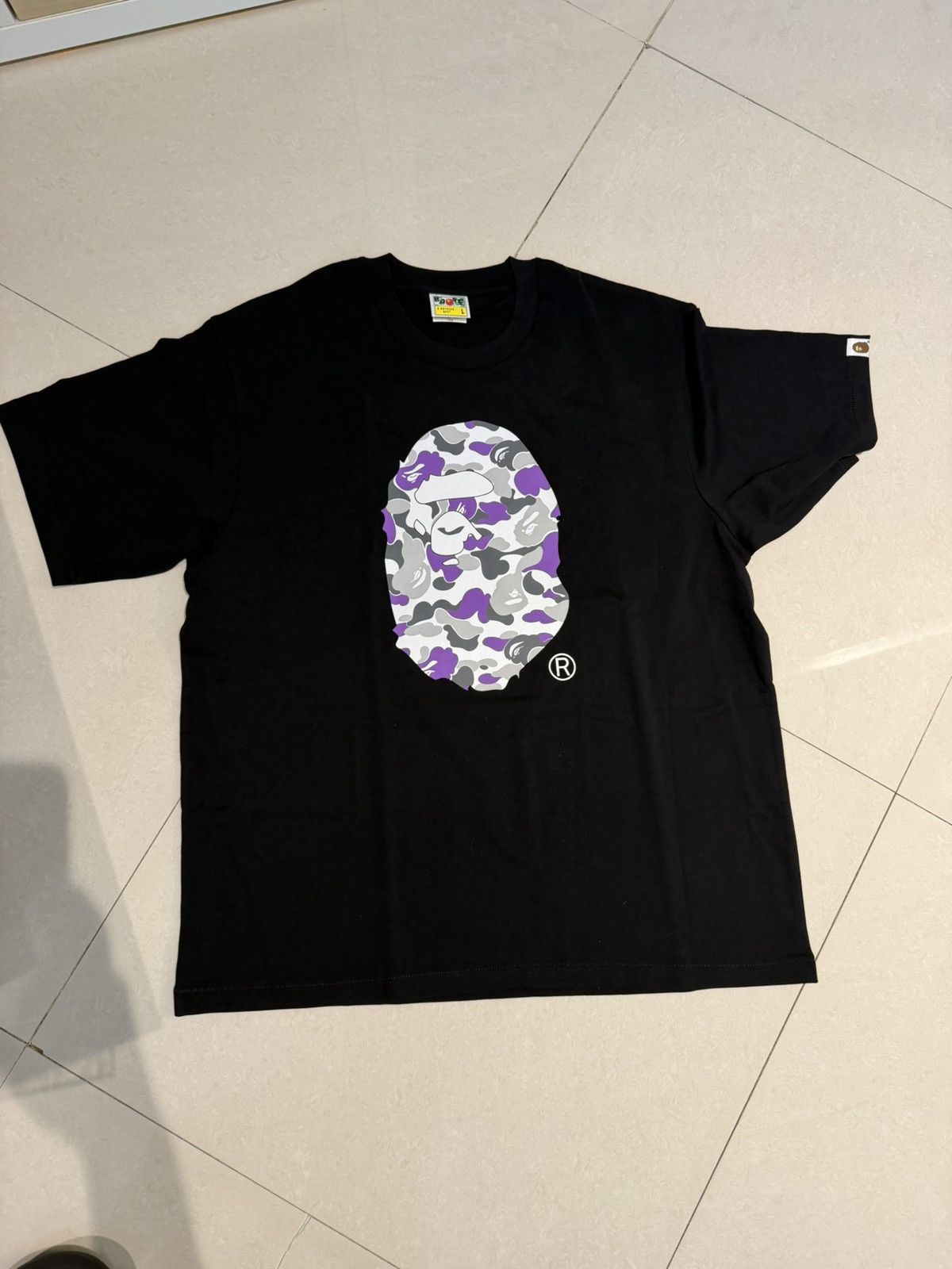 Bape Bape Soho exclusive tee large Size US L / EU 52-54 / 3 - 2 Thumbnail