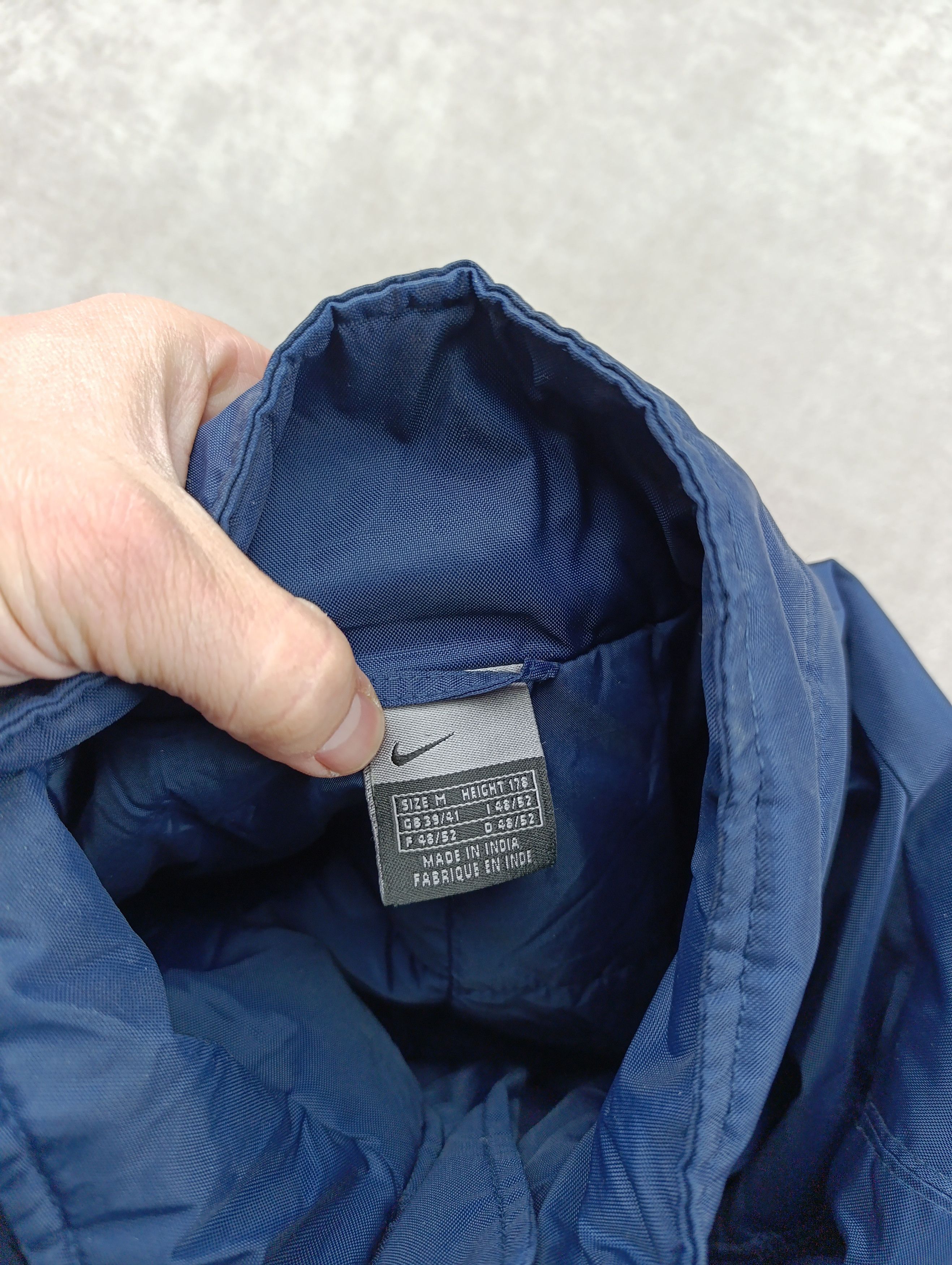 Nike NIKE SWOOSH MENS VINTAGE NYLON WINDBREAKER INSULATED JACKER Size US M / EU 48-50 / 2 - 12 Thumbnail