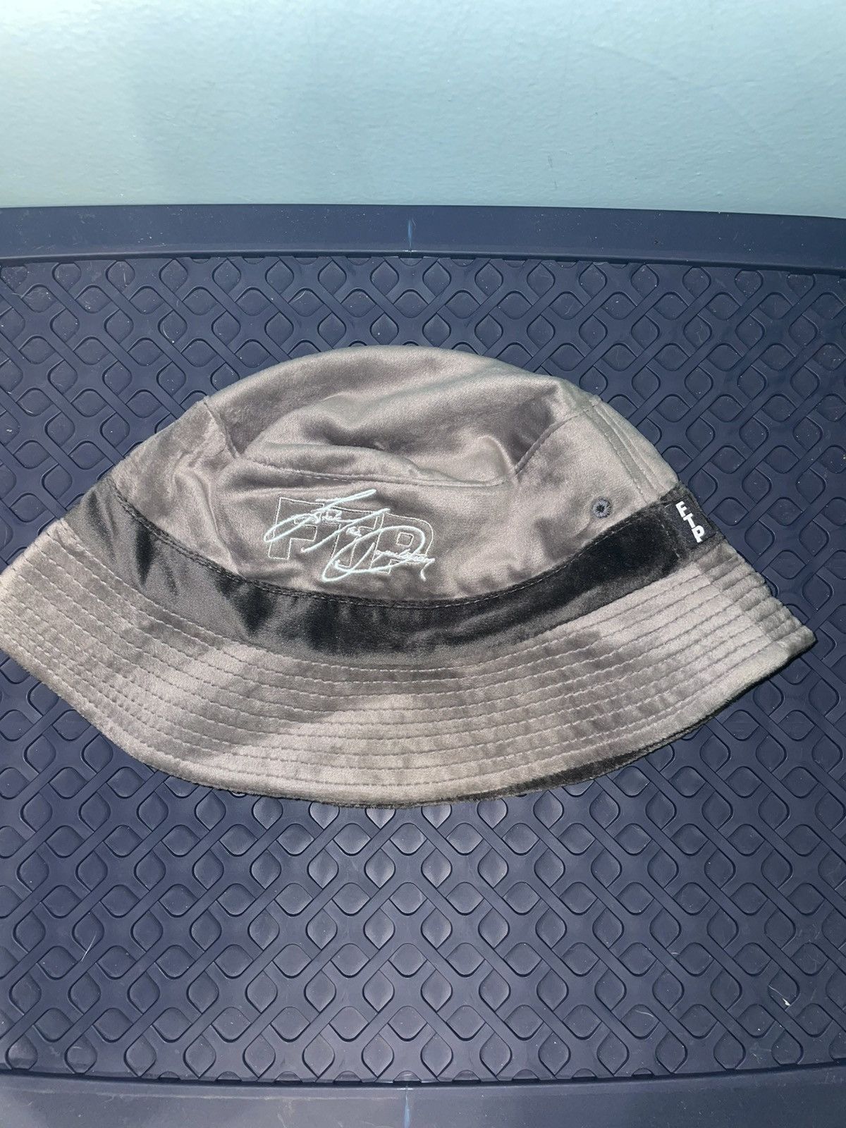 NEW FTP Reversible Bucket Hat - Silver